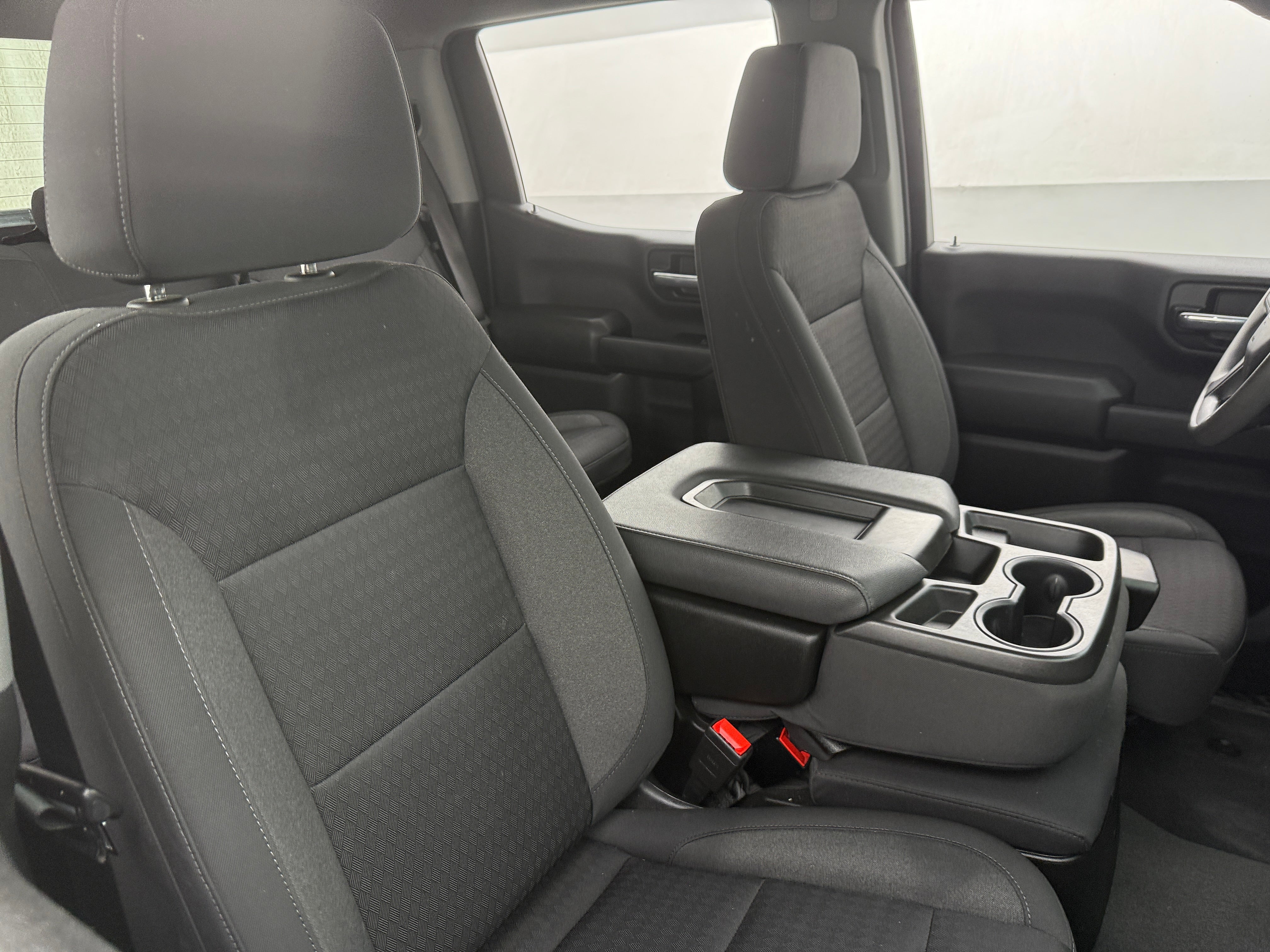 2023 Chevrolet Silverado 1500 Custom 2