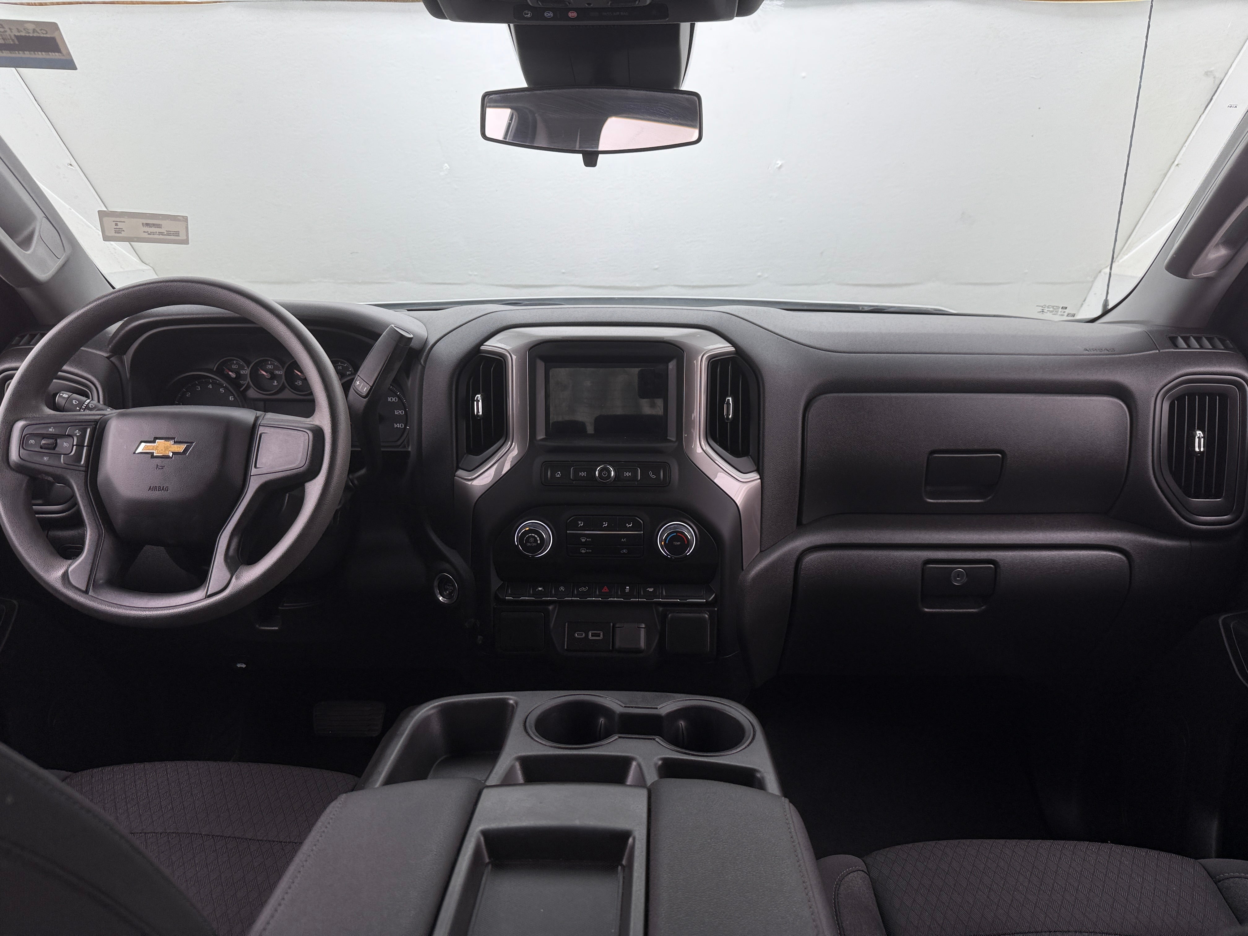 2023 Chevrolet Silverado 1500 Custom 3