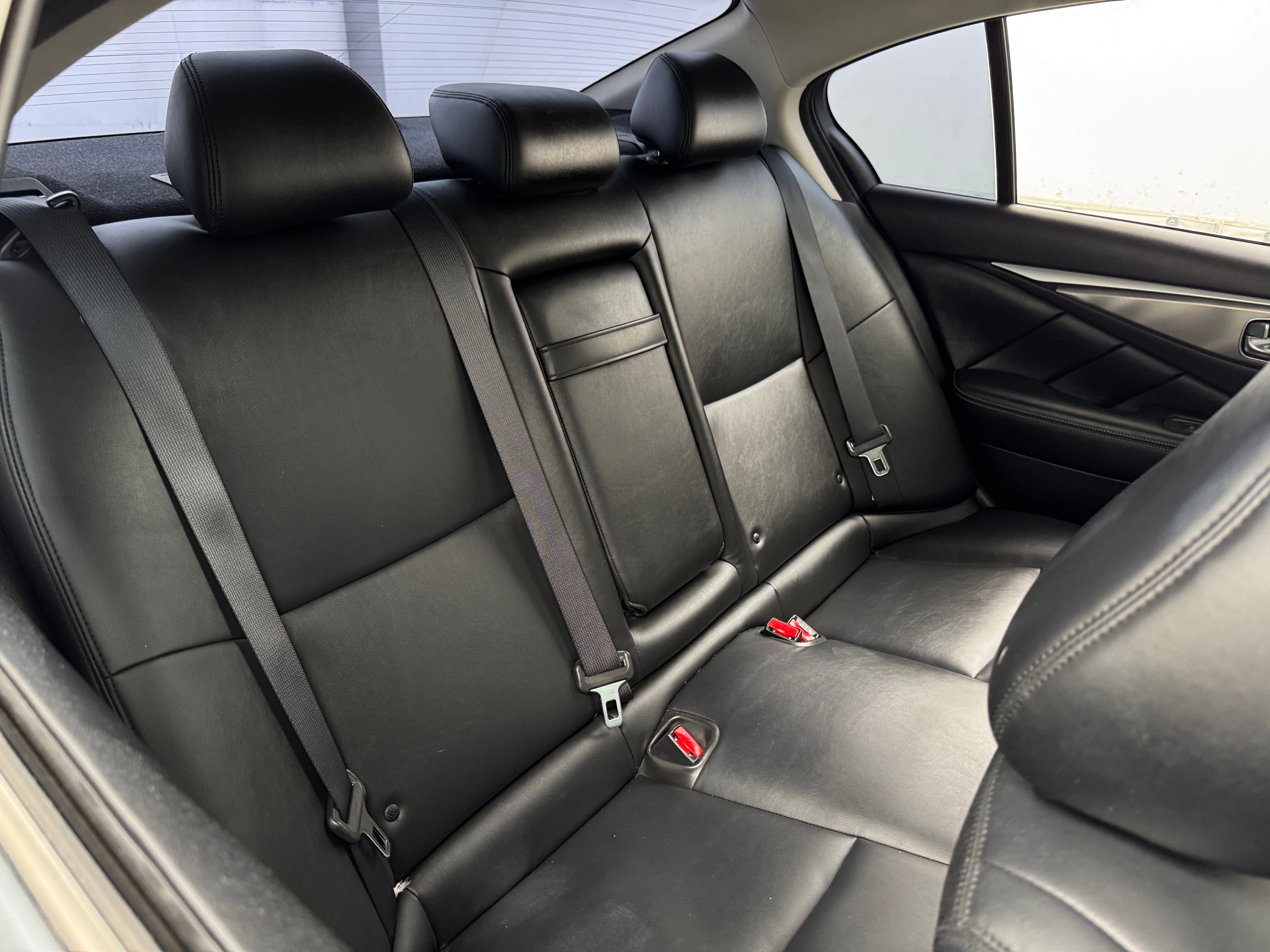 2015 INFINITI Q50  6