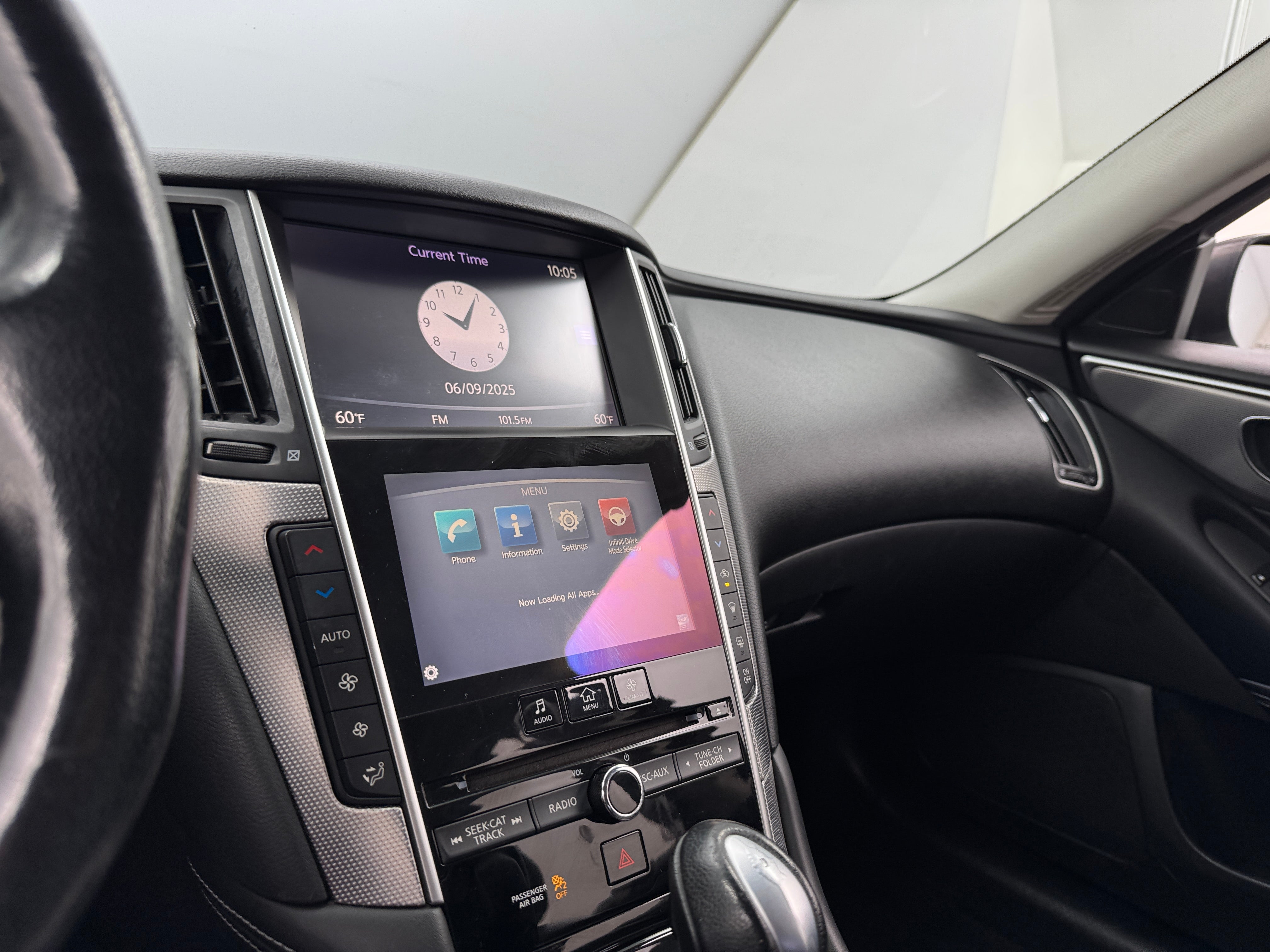 2015 INFINITI Q50  4