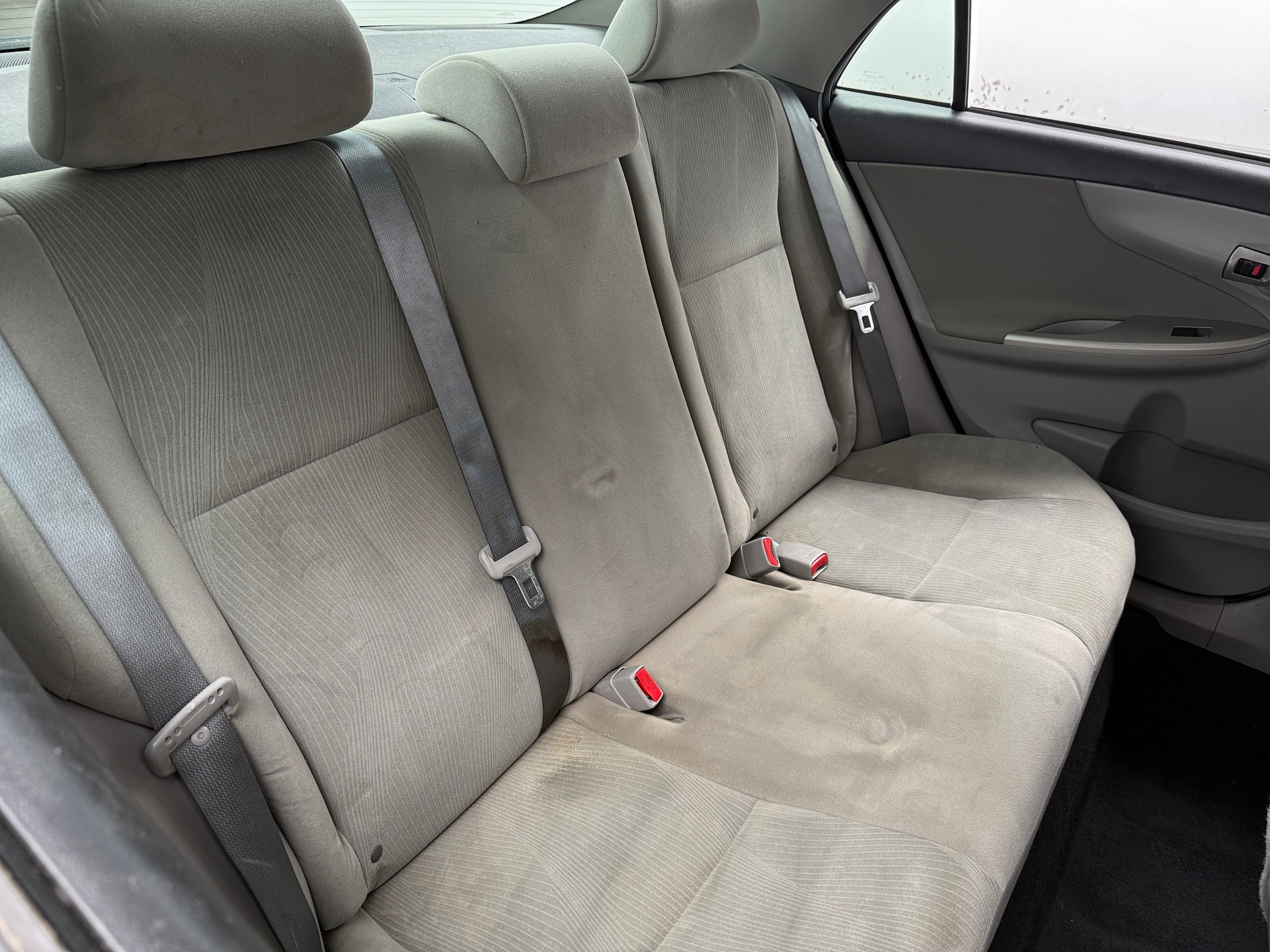 2013 Toyota Corolla LE 6