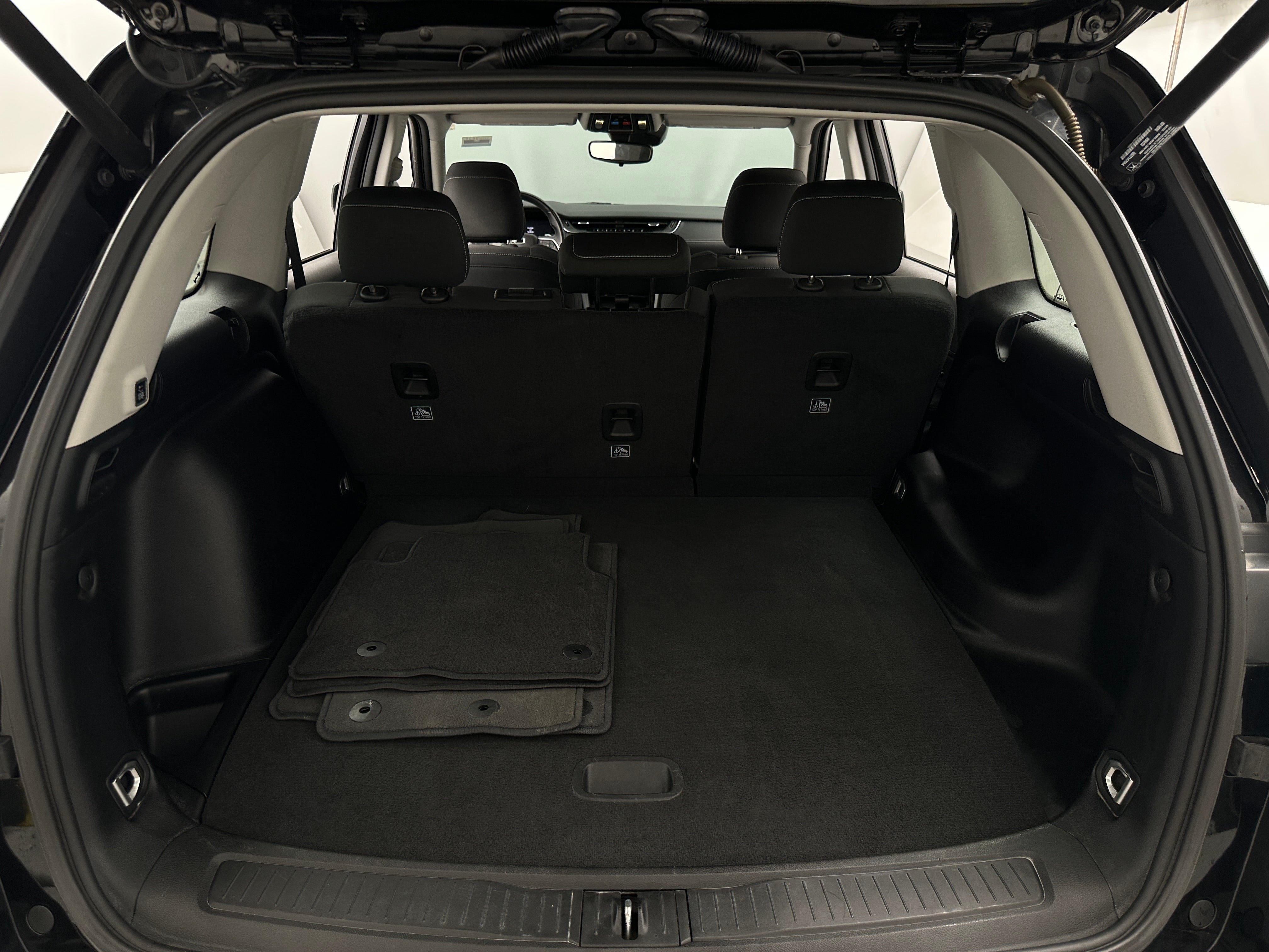 2022 Jeep Grand Cherokee Laredo 7