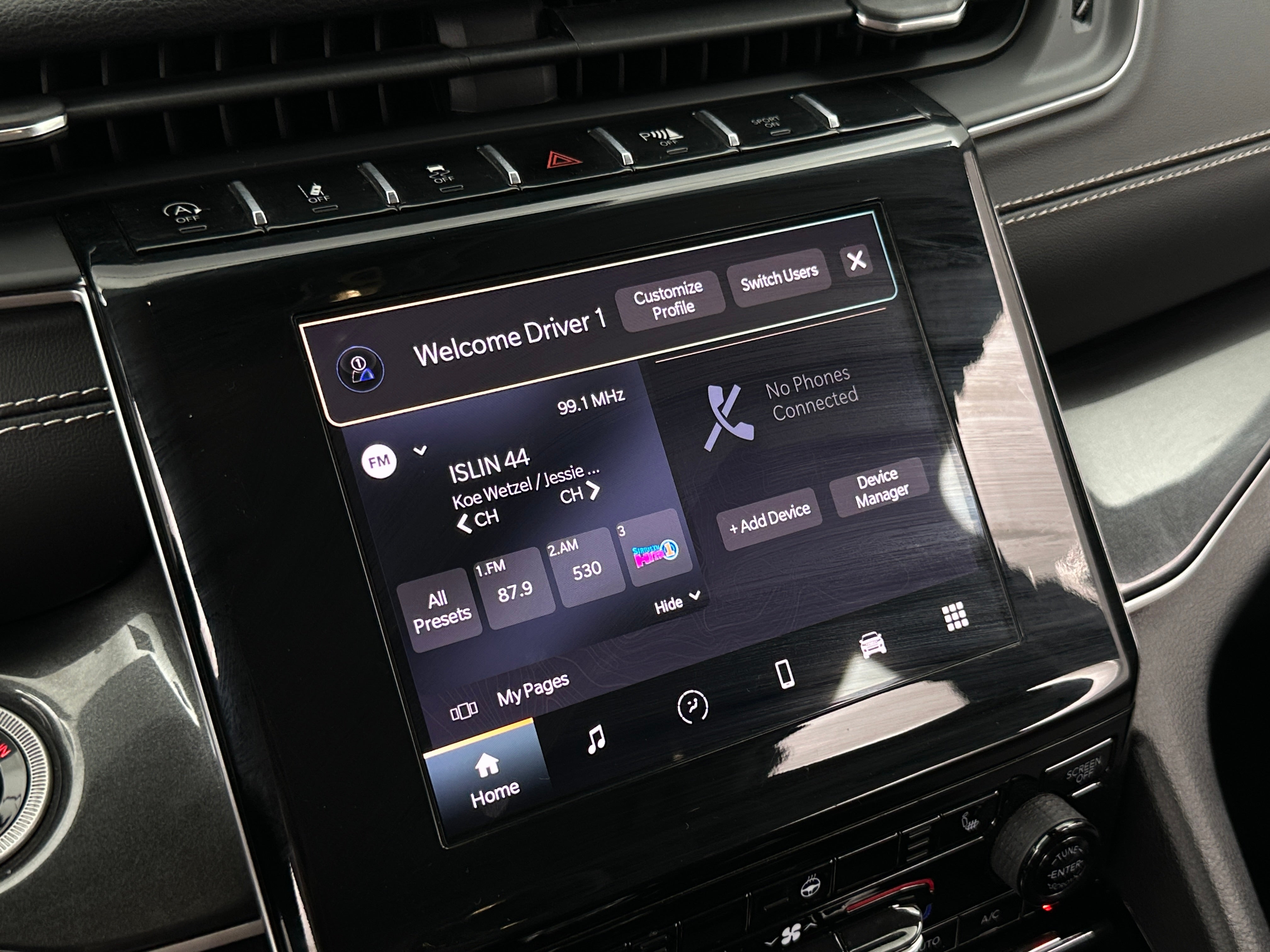 2022 Jeep Grand Cherokee Laredo 4