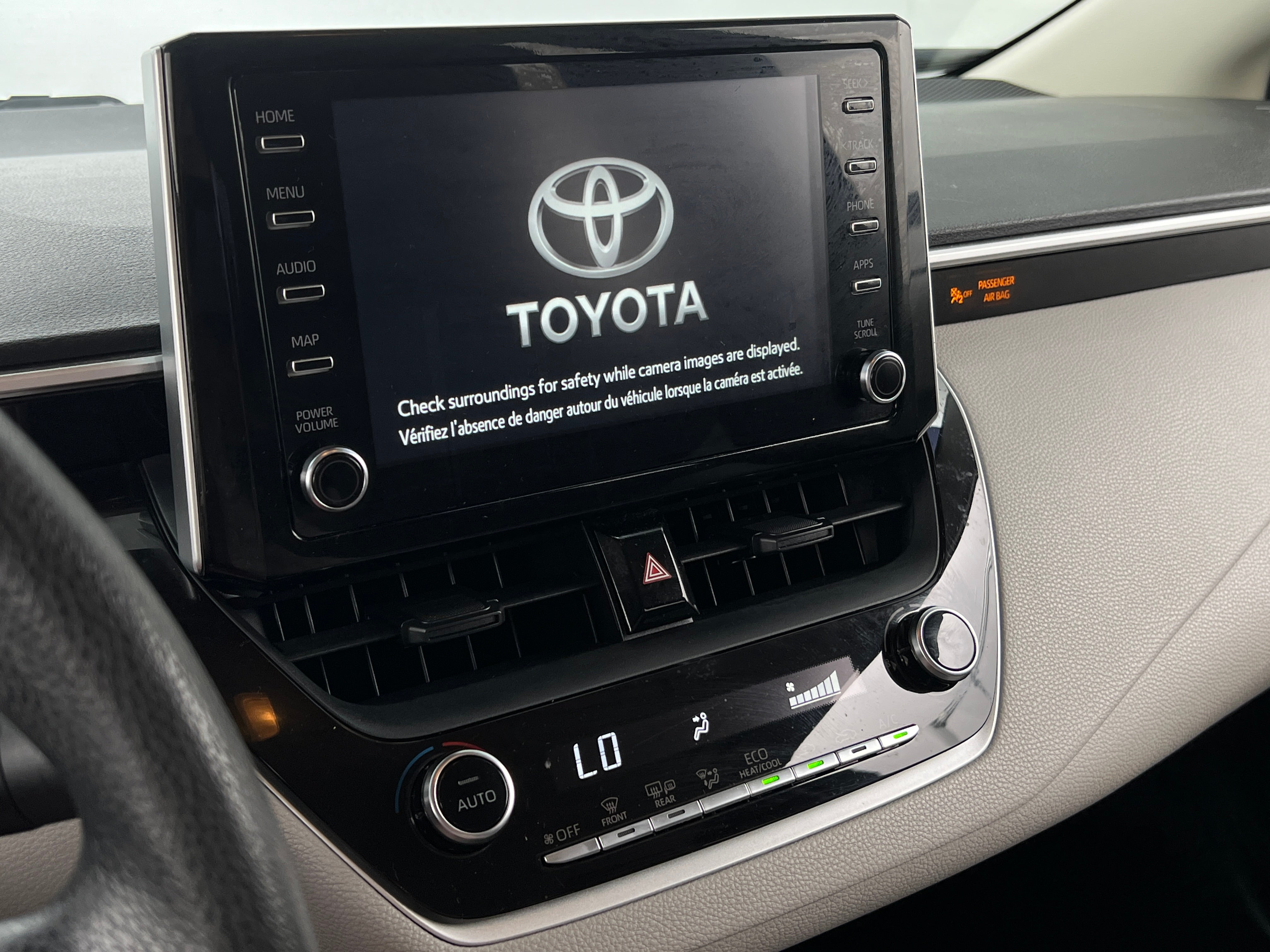 2020 Toyota Corolla LE 4
