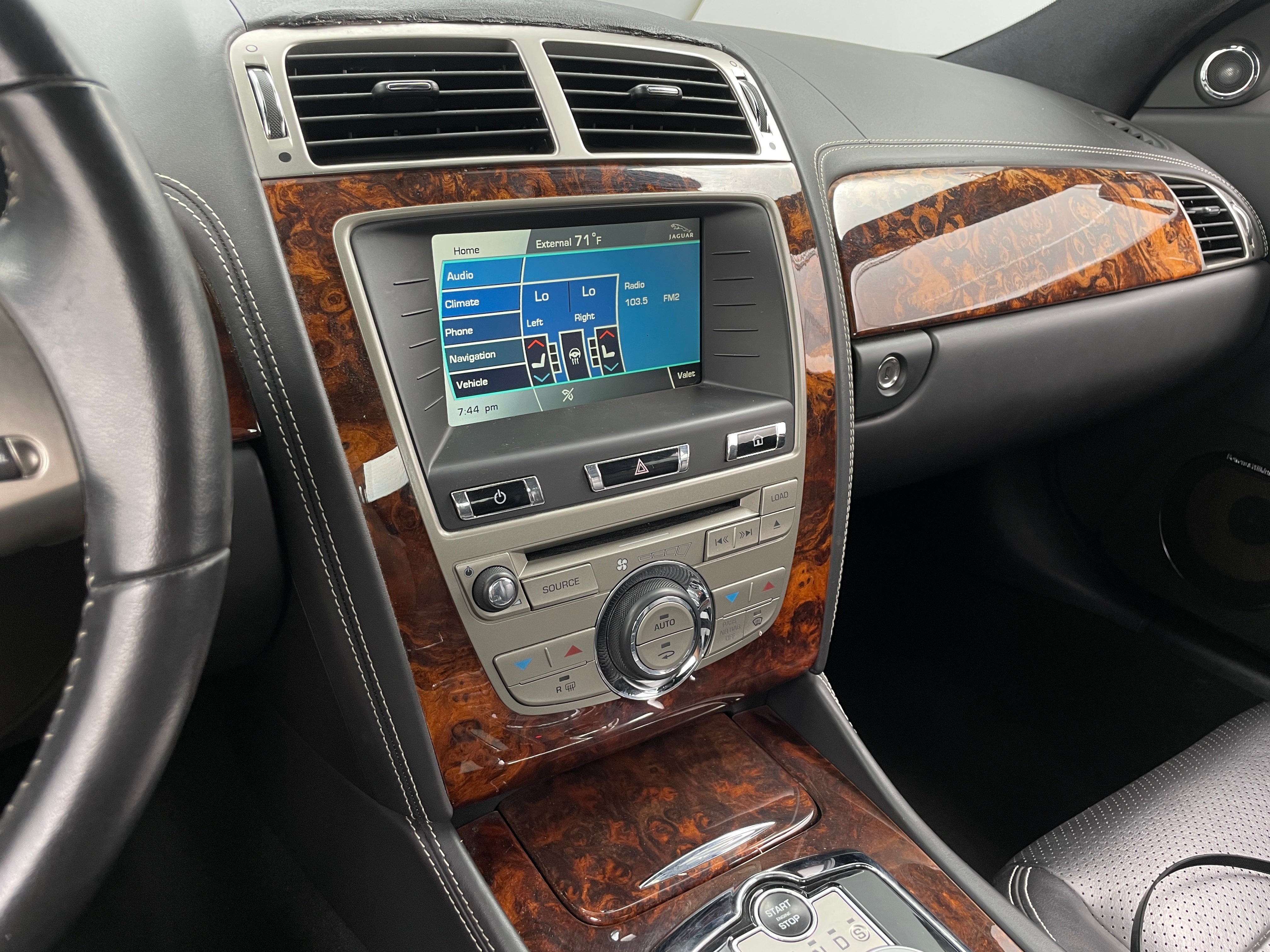 2011 Jaguar XK XKR 2