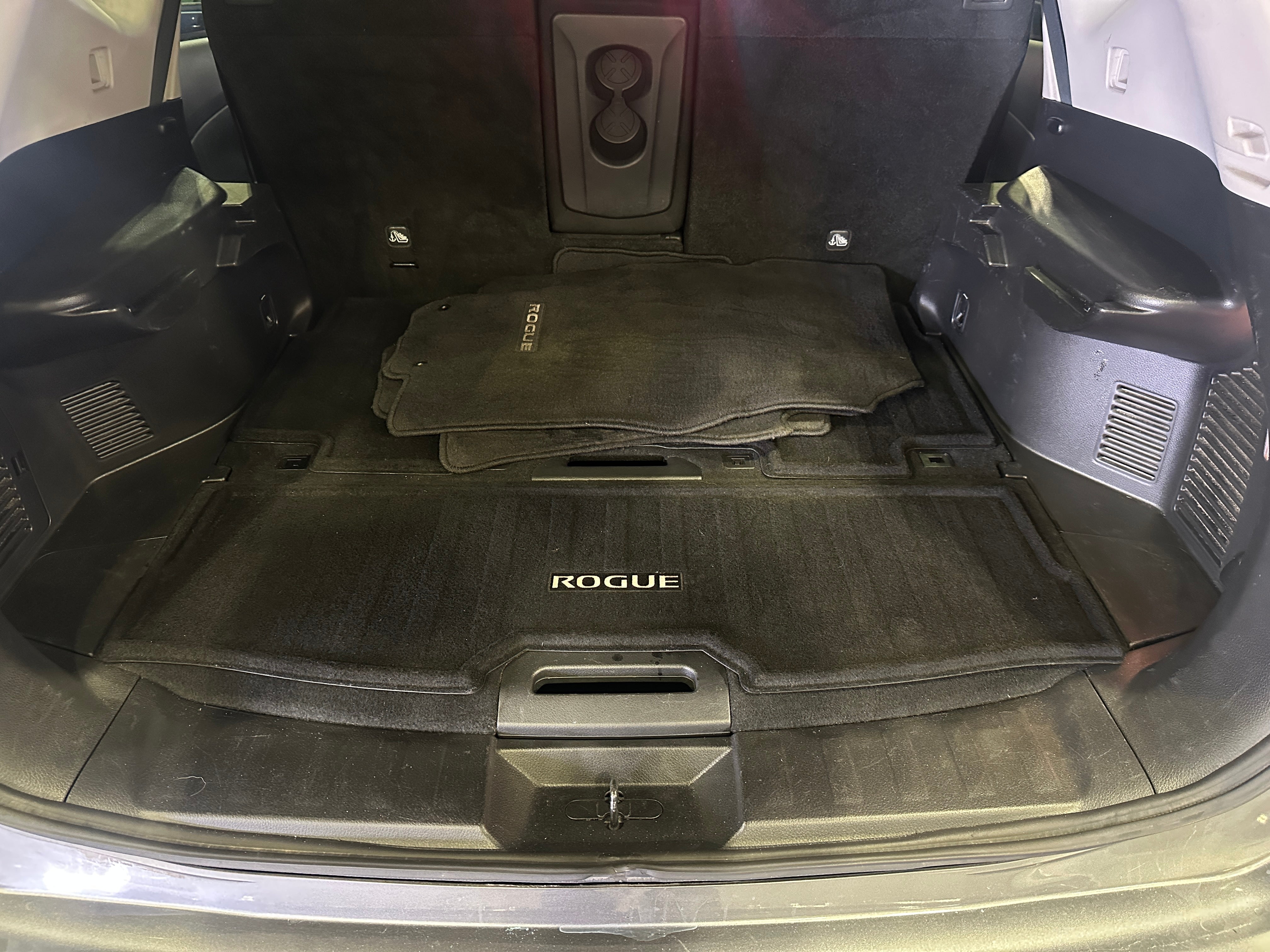 2016 Nissan Rogue SV 7