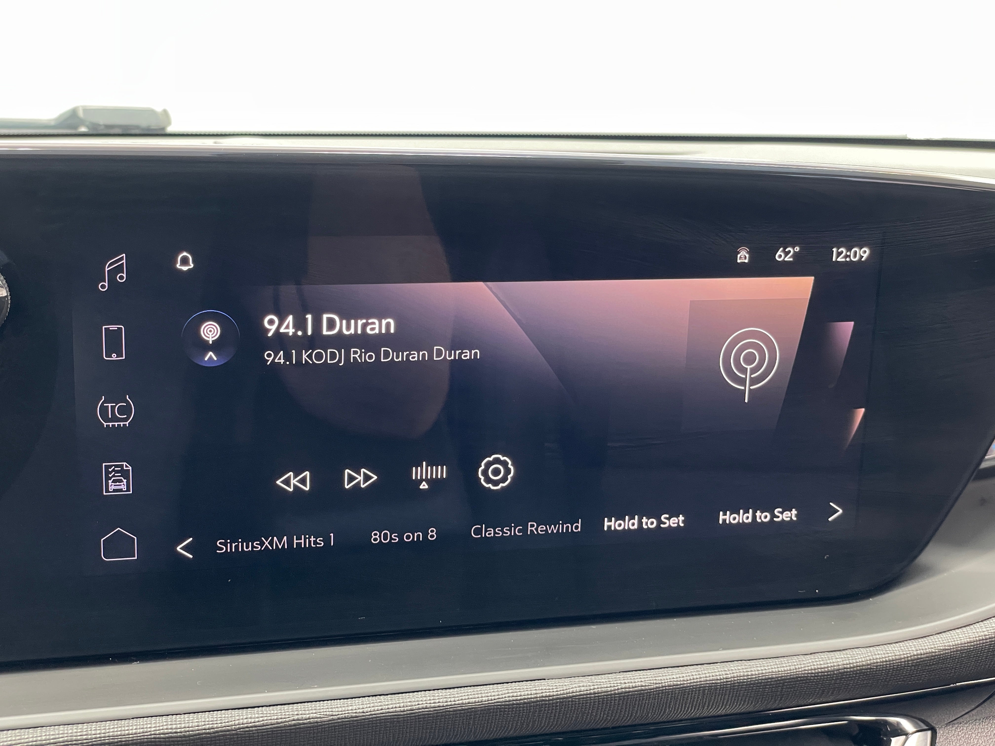 2024 Buick Envista Sport Touring 4