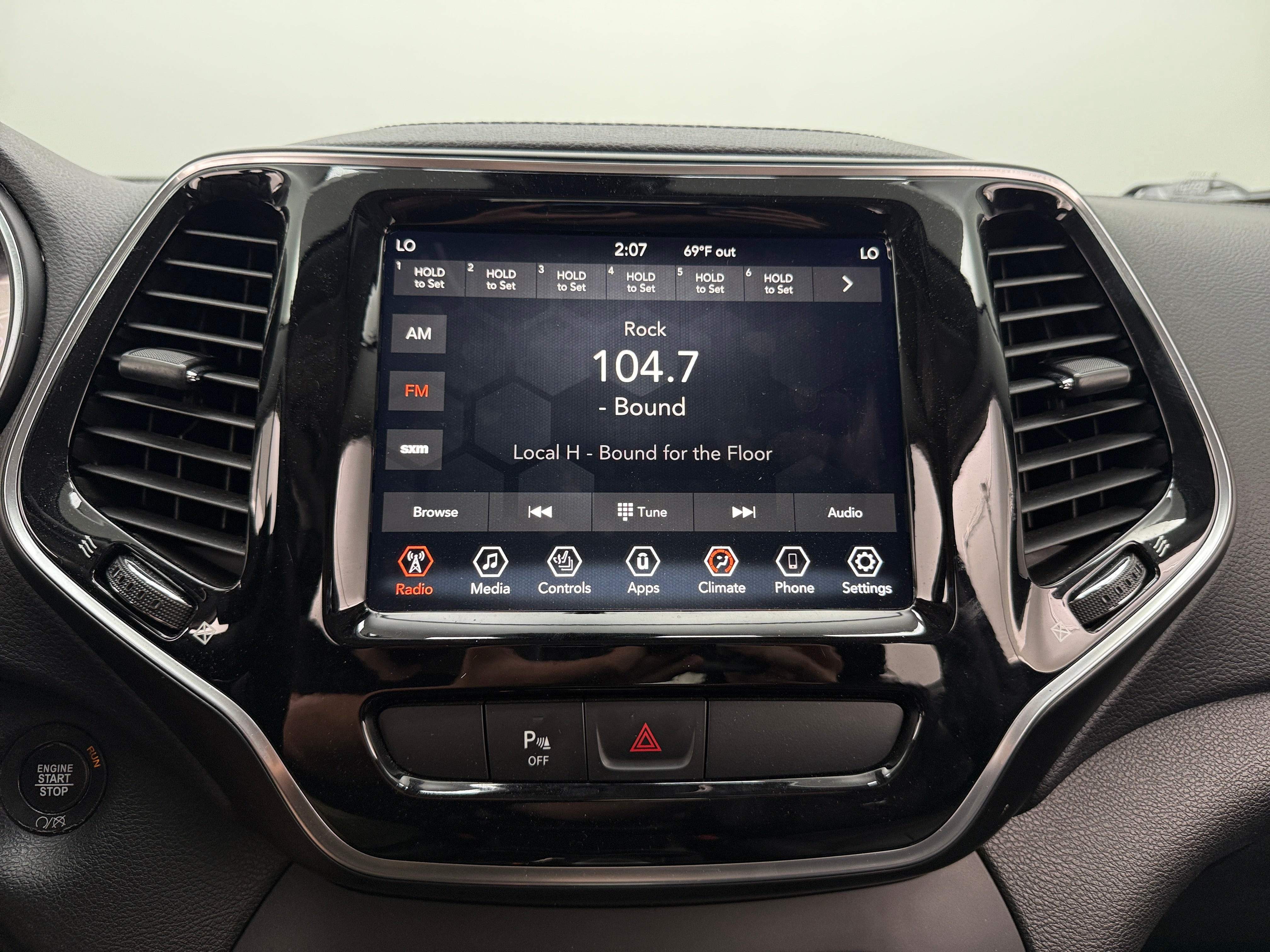 2019 Jeep Cherokee Limited Edition 3