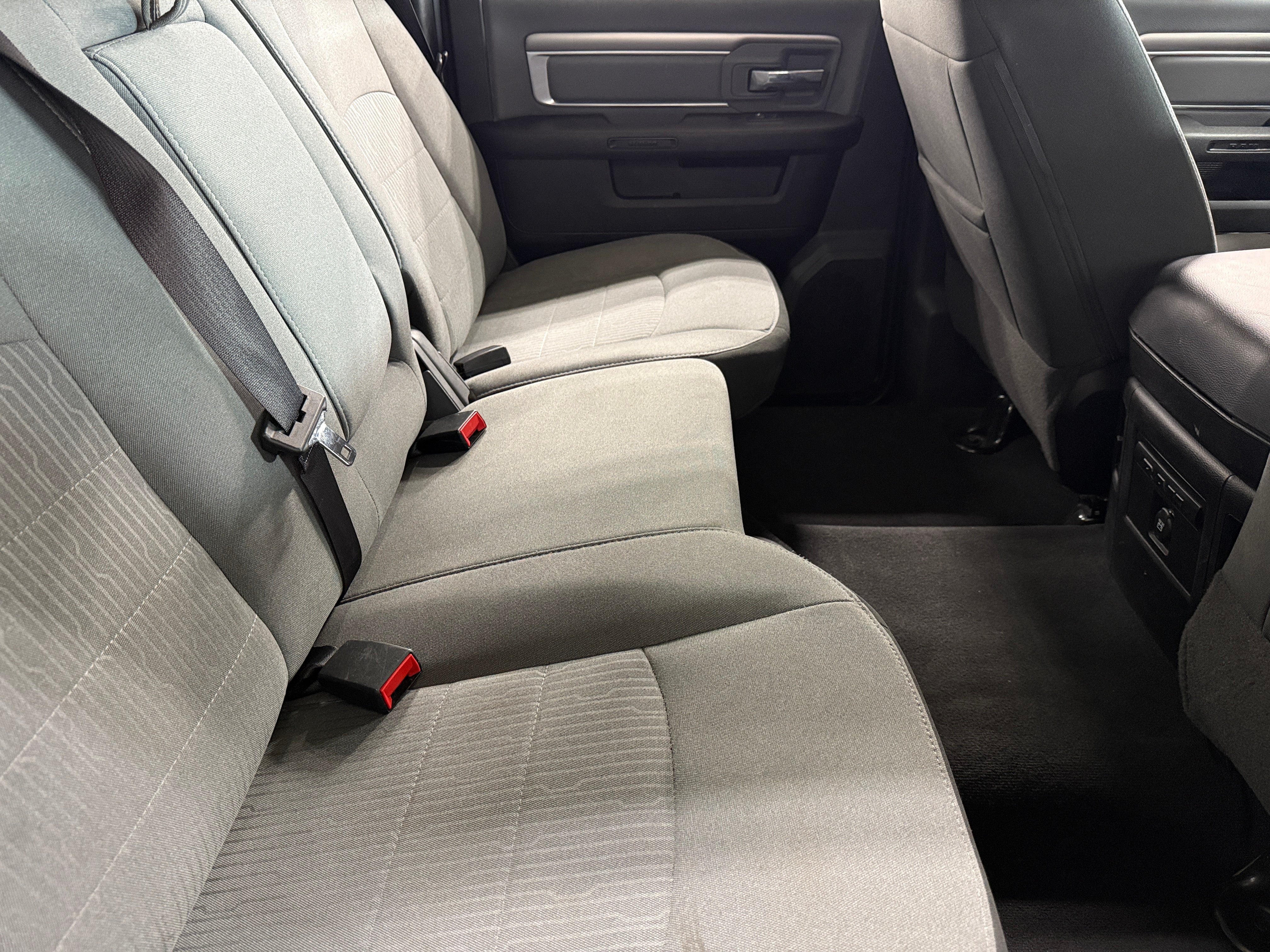 2023 RAM 1500 Classic SLT 6