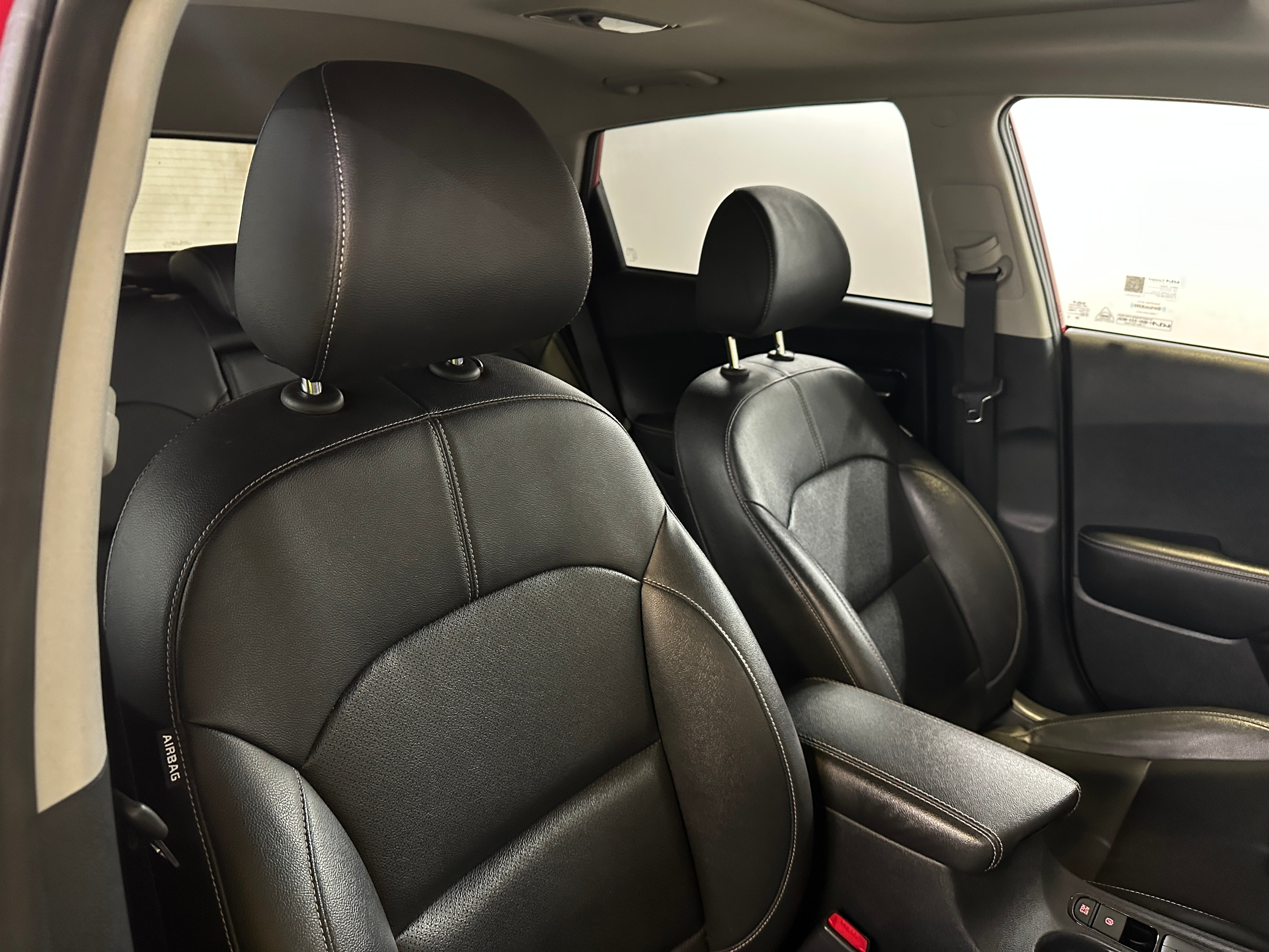 2022 Kia Niro Touring 2