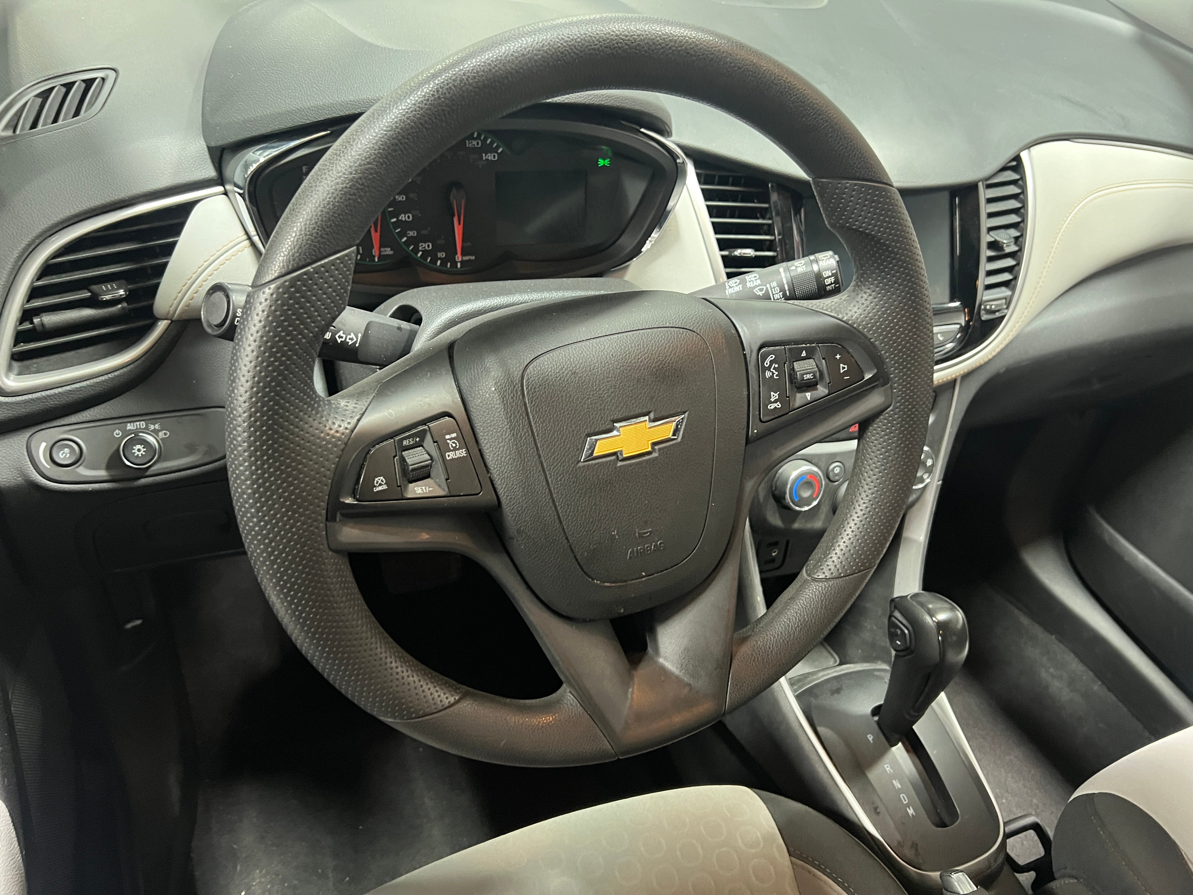 2022 Chevrolet Trax LS 5