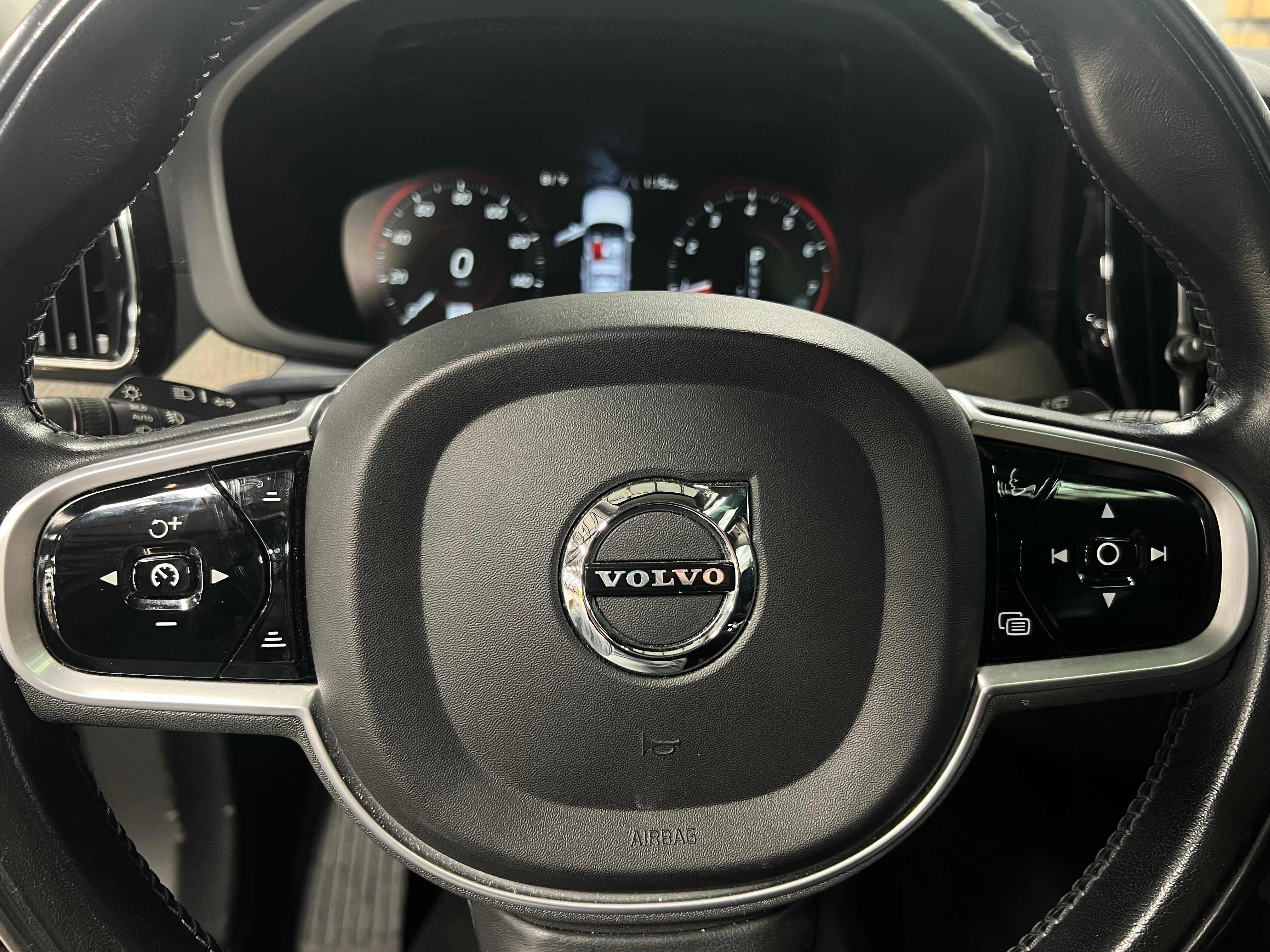 2021 Volvo XC60 T6 Inscription 4