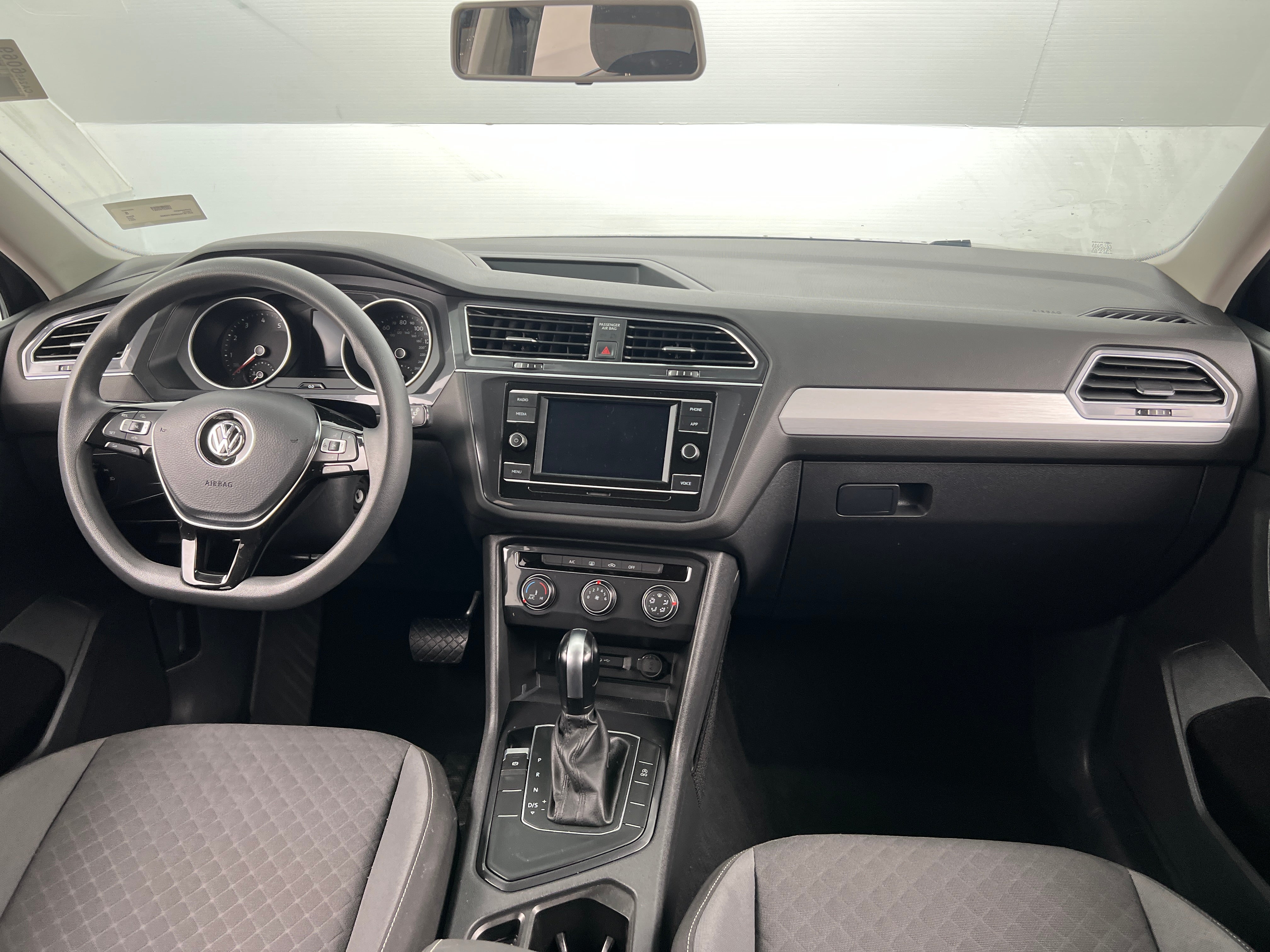 2021 Volkswagen Tiguan S 3