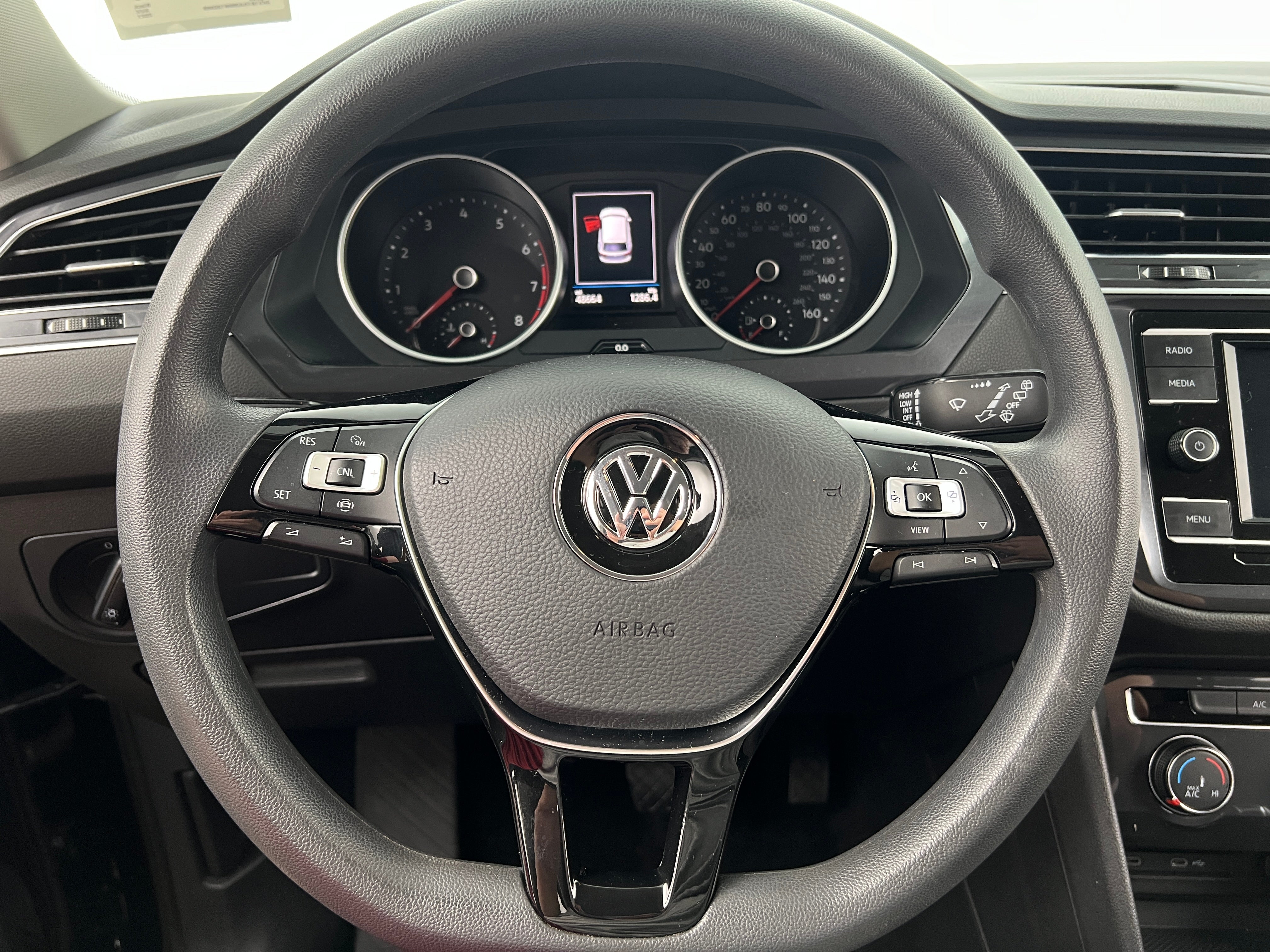 2021 Volkswagen Tiguan S 5