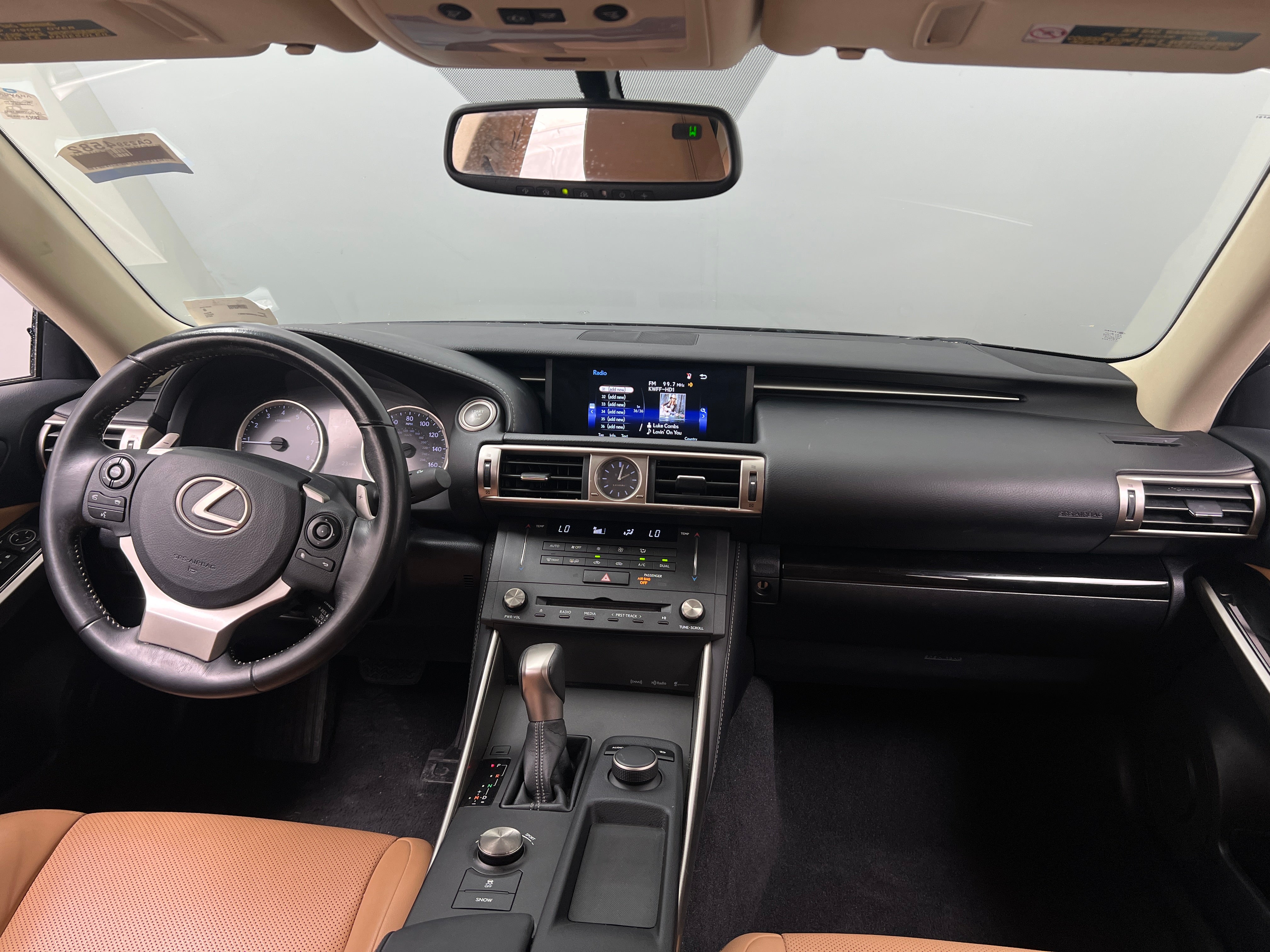 2016 Lexus IS 200t 2