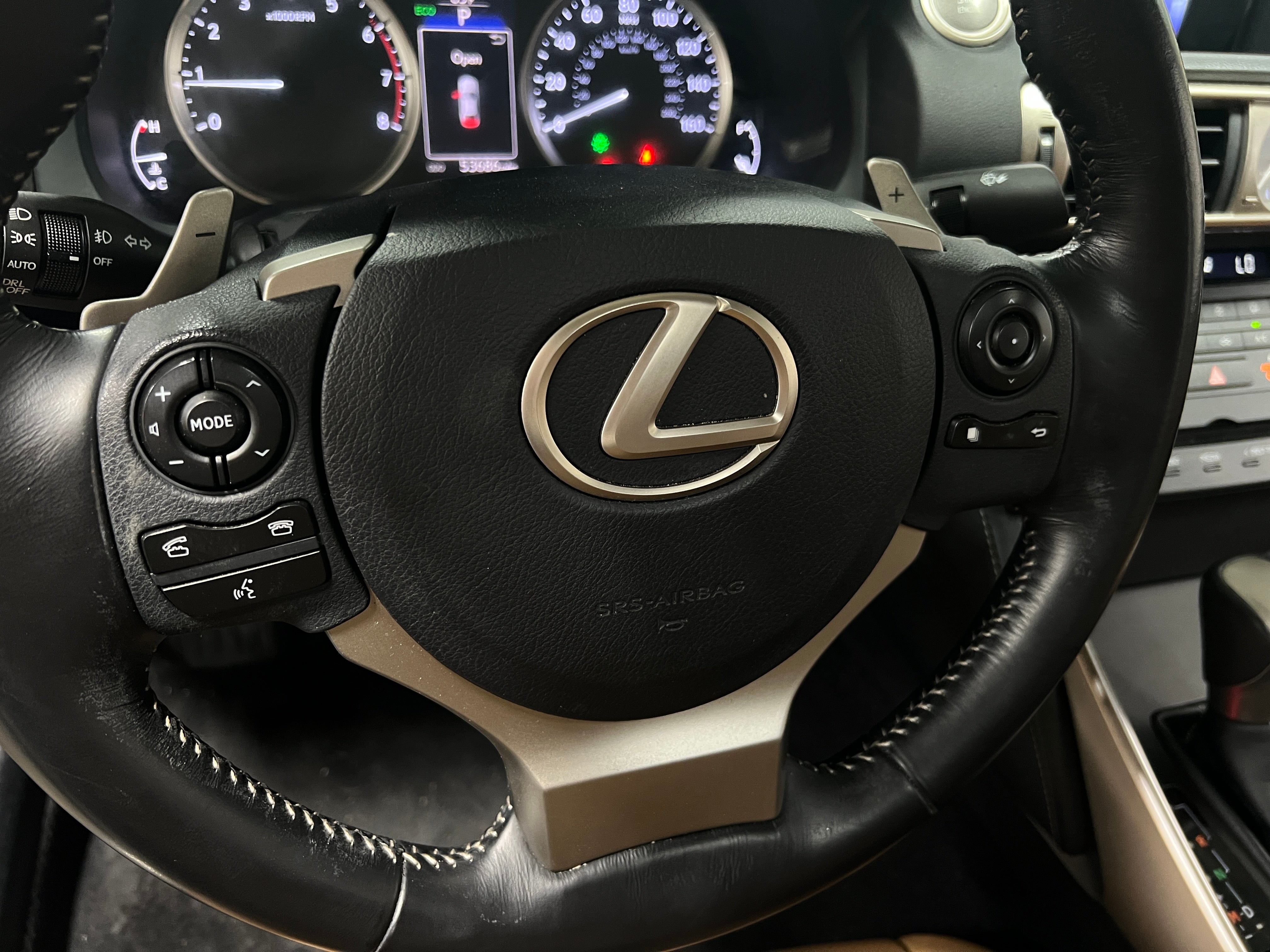 2016 Lexus IS 200t 4
