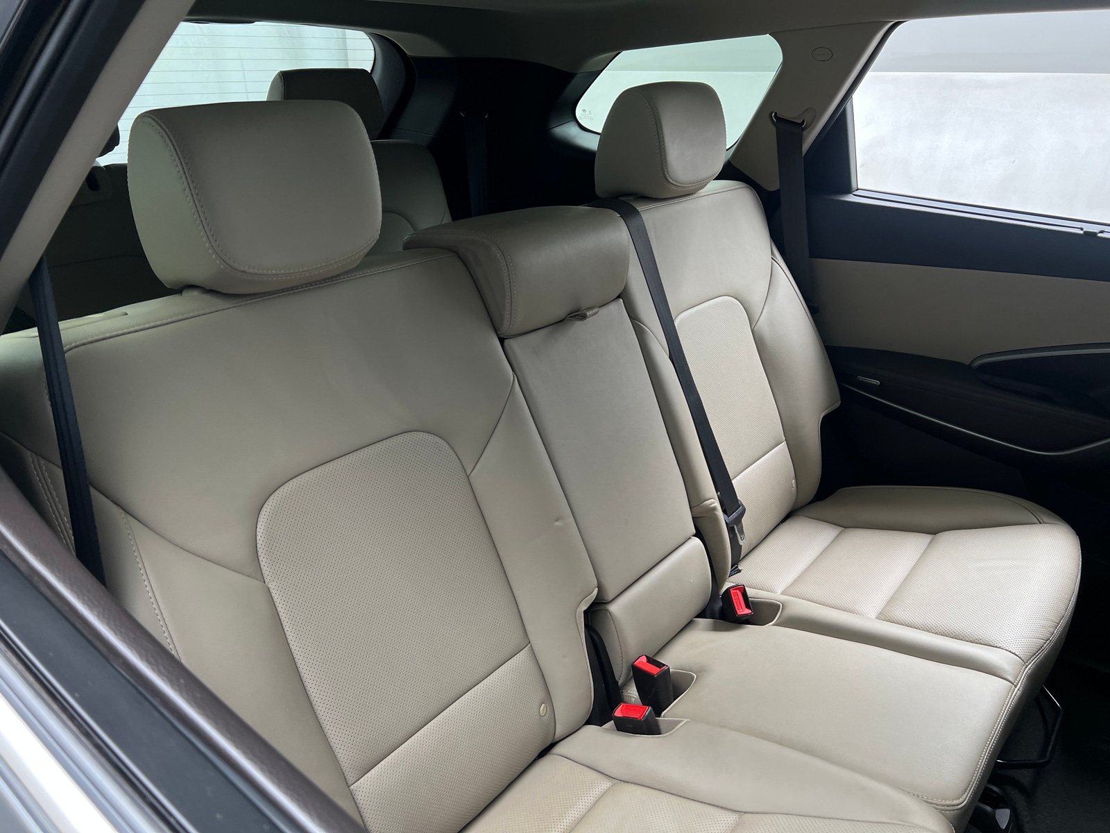 Thumbnail: 2017 Hyundai Santa Fe - 5