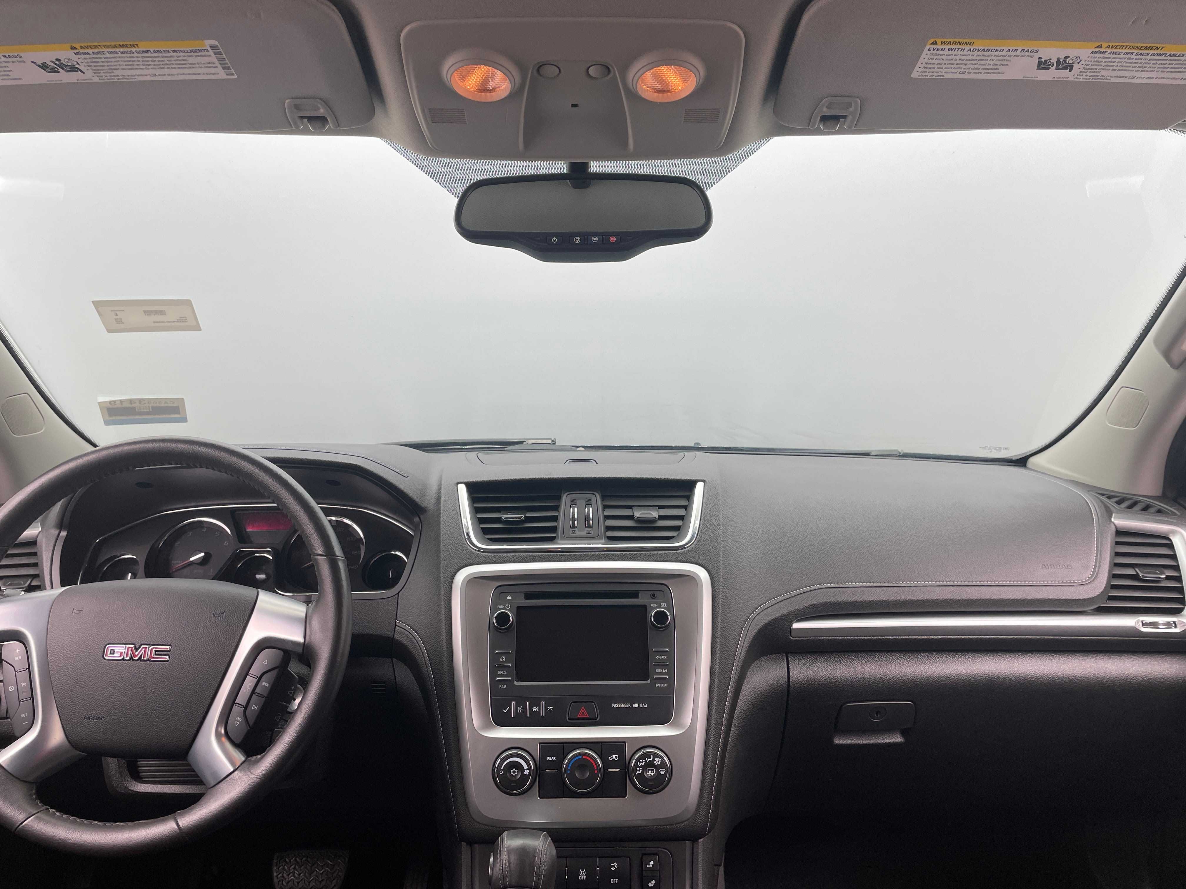2015 GMC Acadia SLE 3