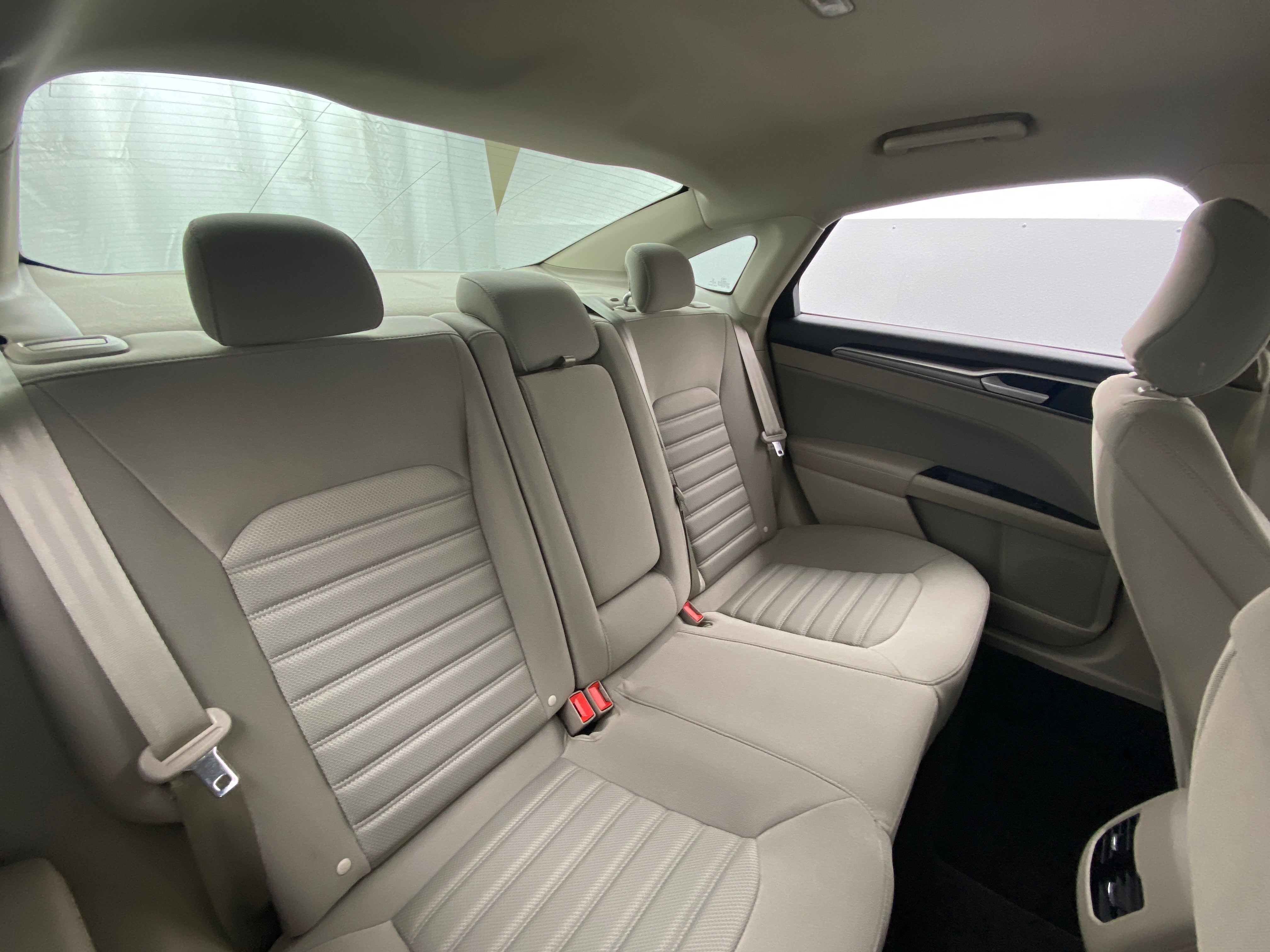 2019 Ford Fusion SE 6
