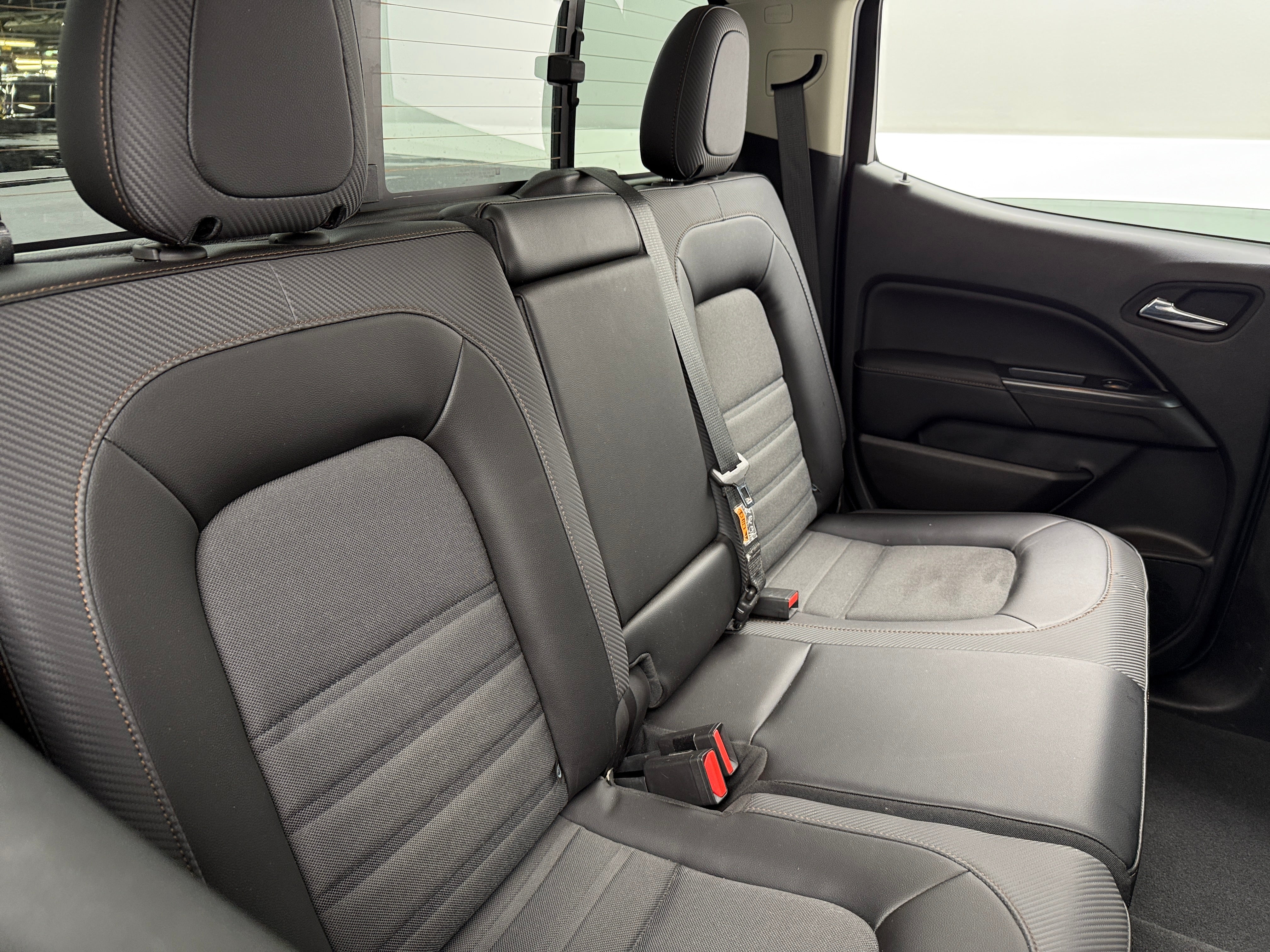 2022 GMC Canyon AT4 6