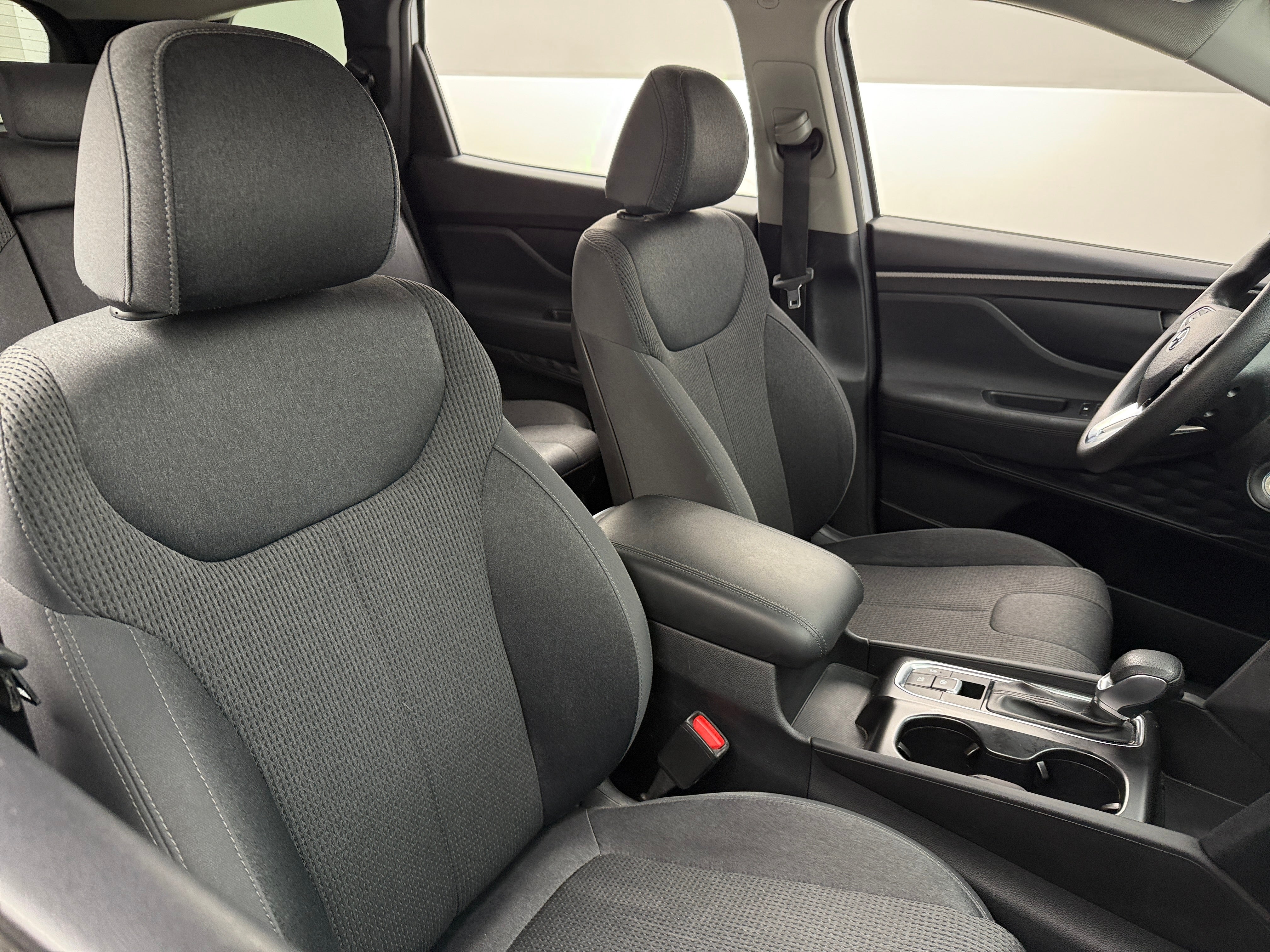 2020 Hyundai Santa Fe SE 2