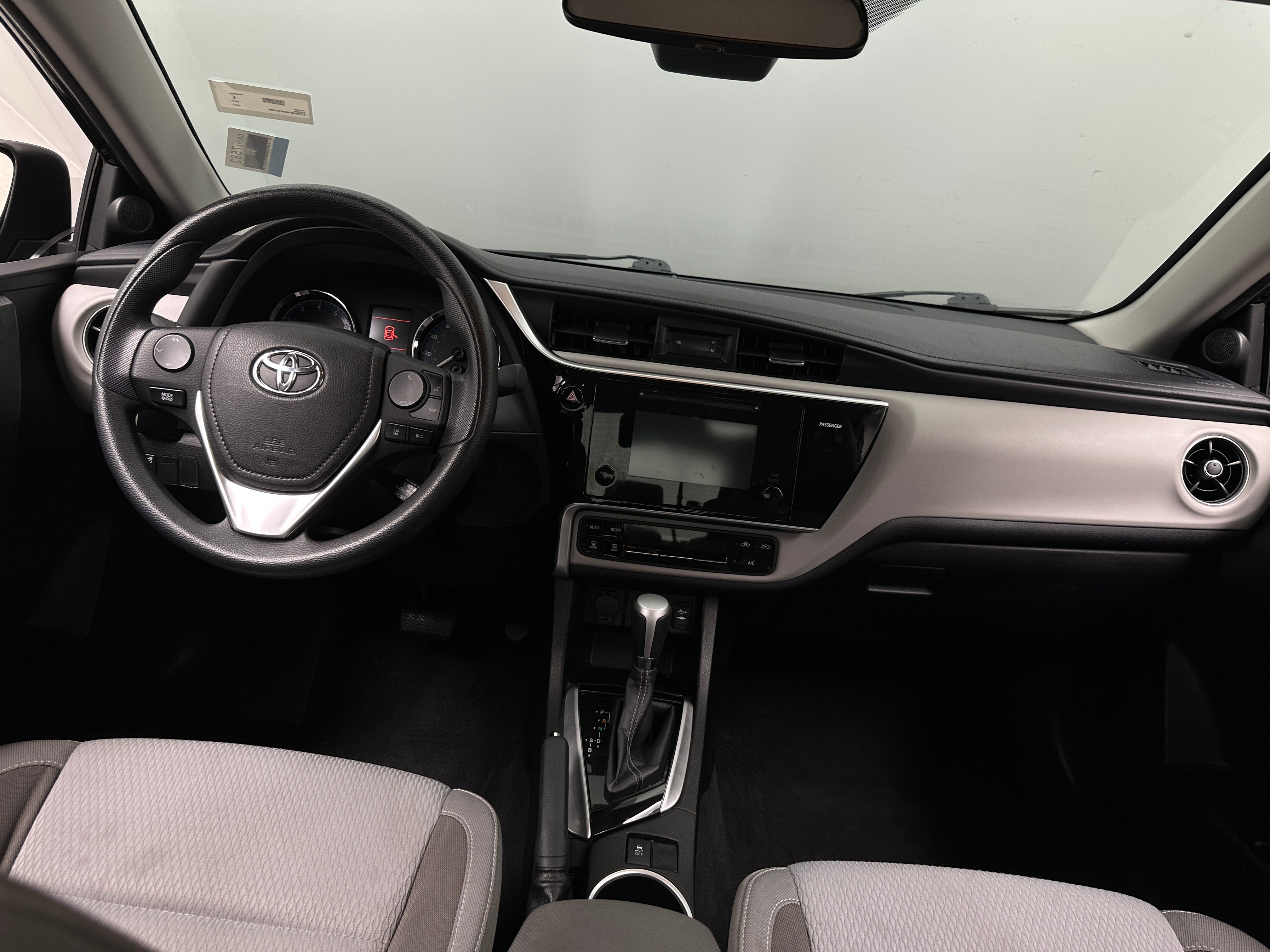 2017 Toyota Corolla LE 3