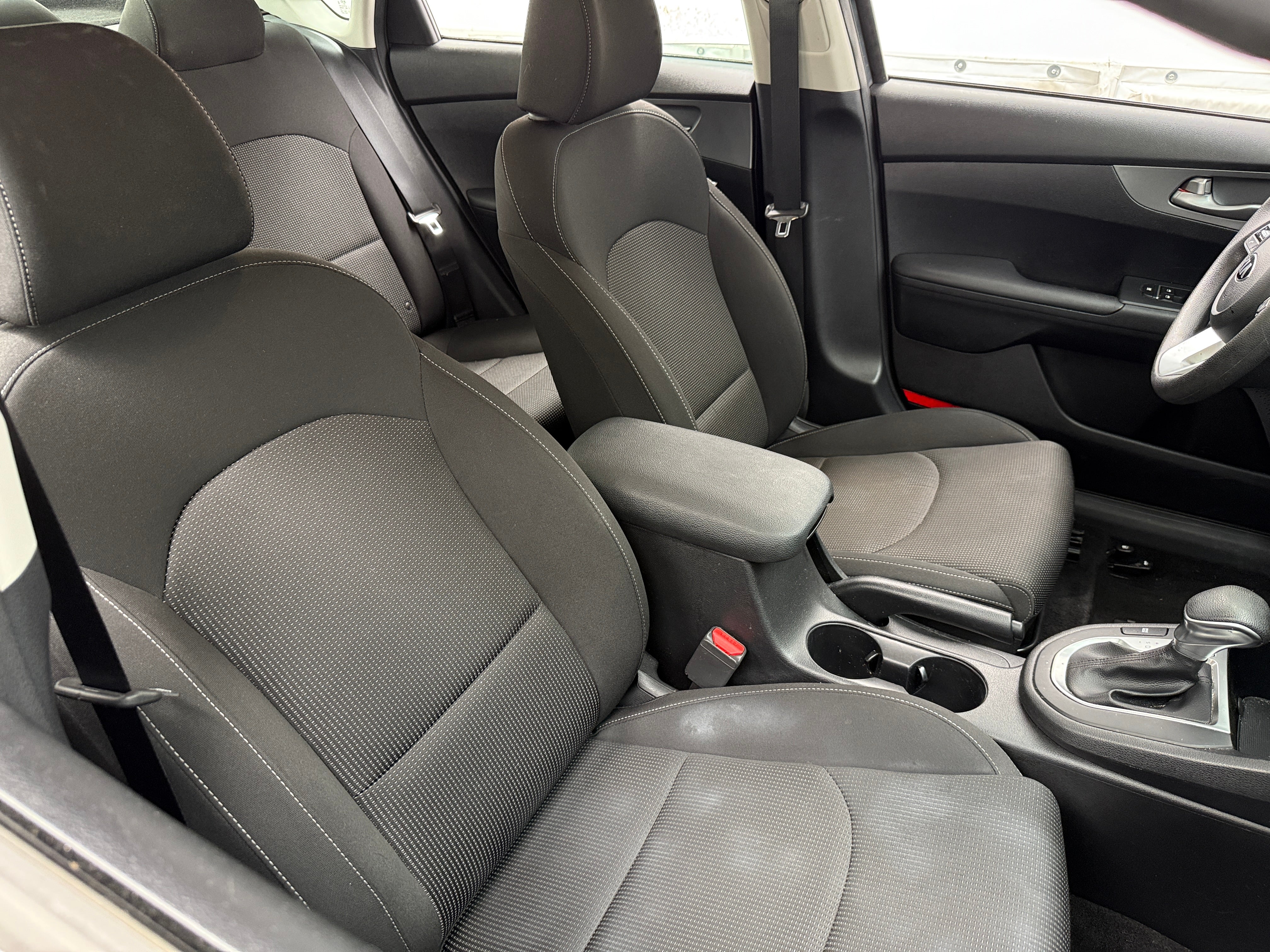 2019 Kia Forte LXS 2