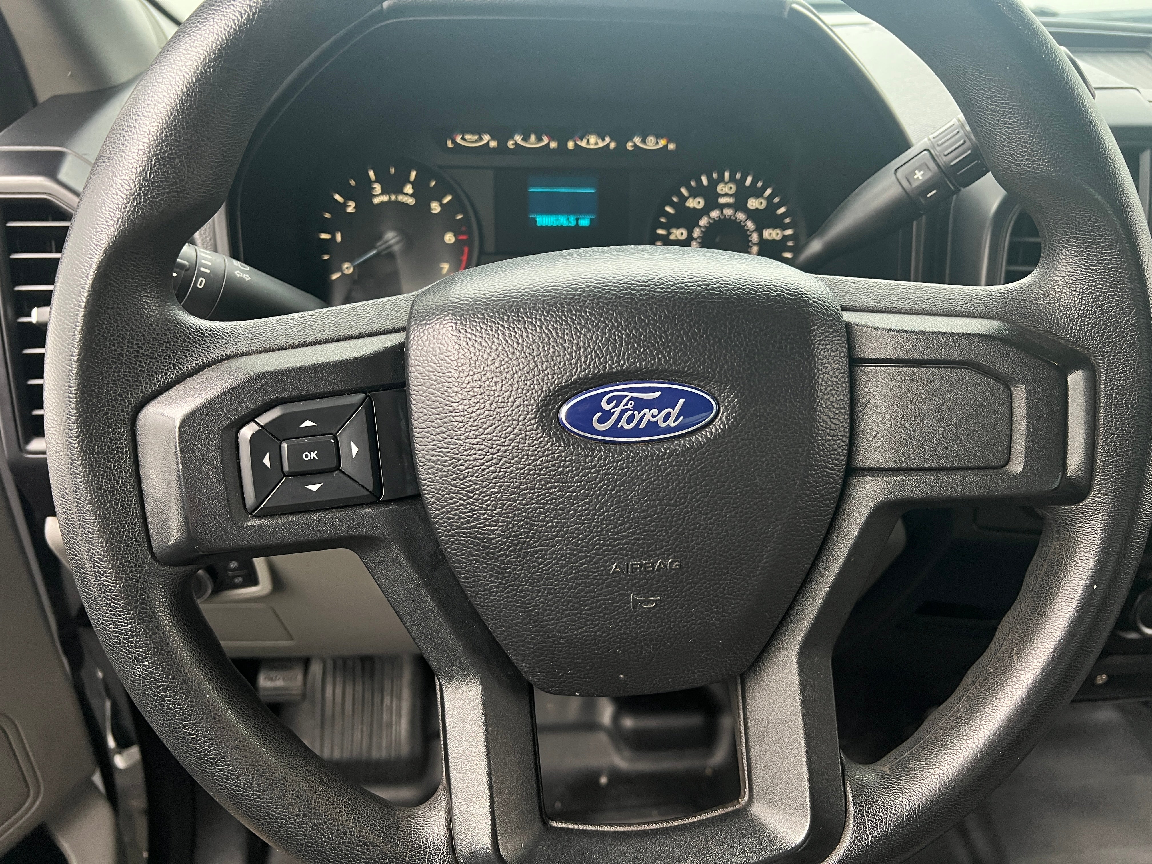 2017 Ford Econoline E-150 5