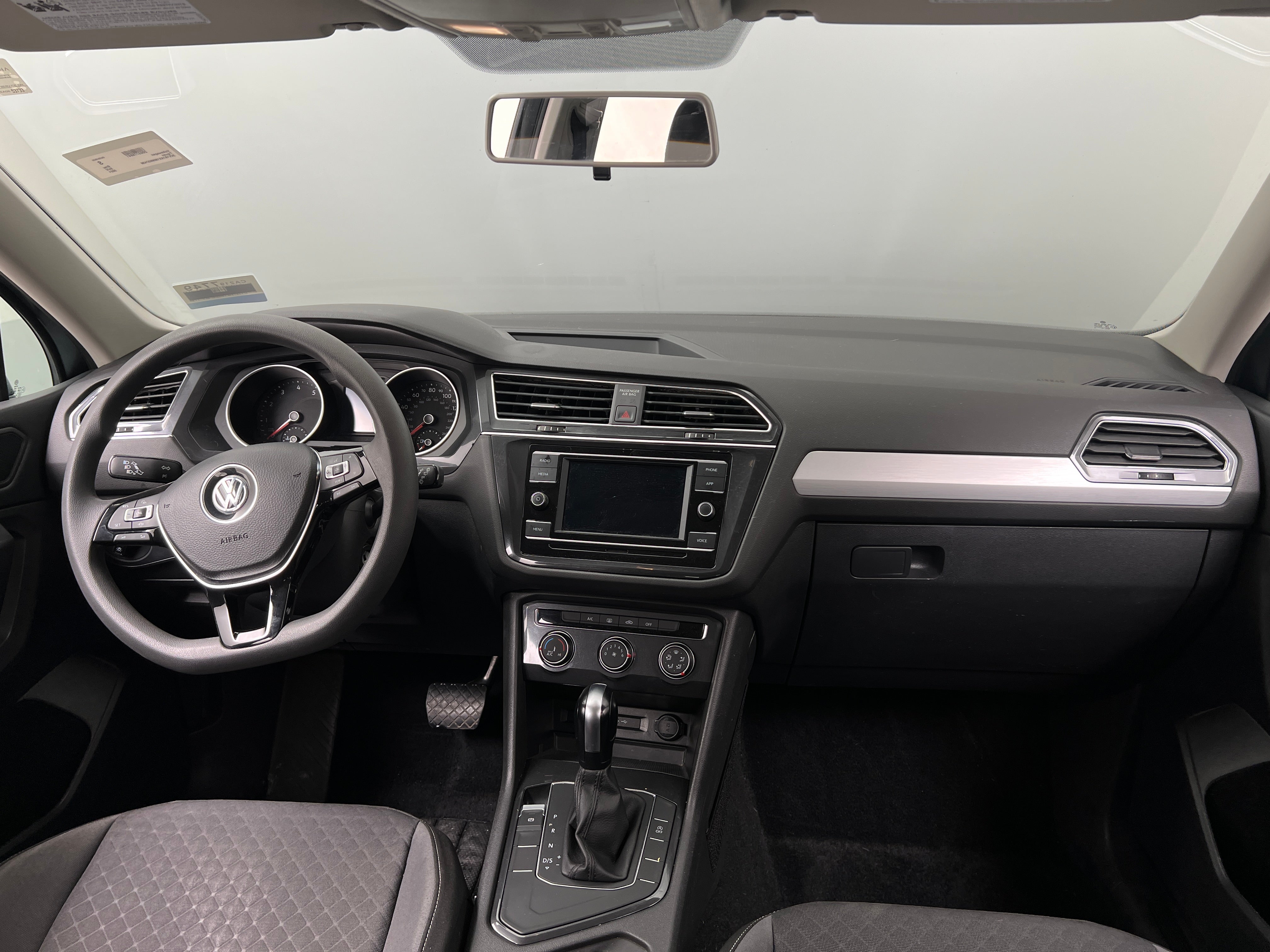 2021 Volkswagen Tiguan S 3