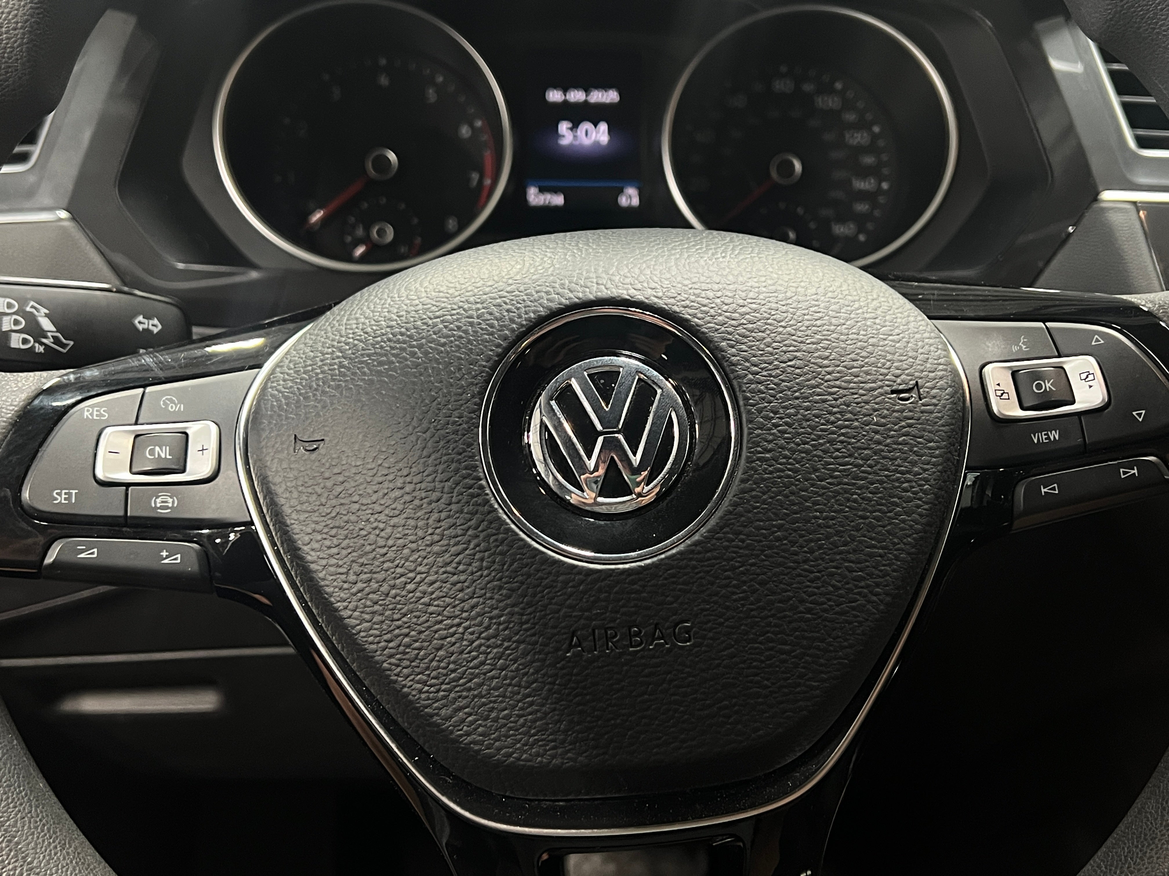 2021 Volkswagen Tiguan S 5