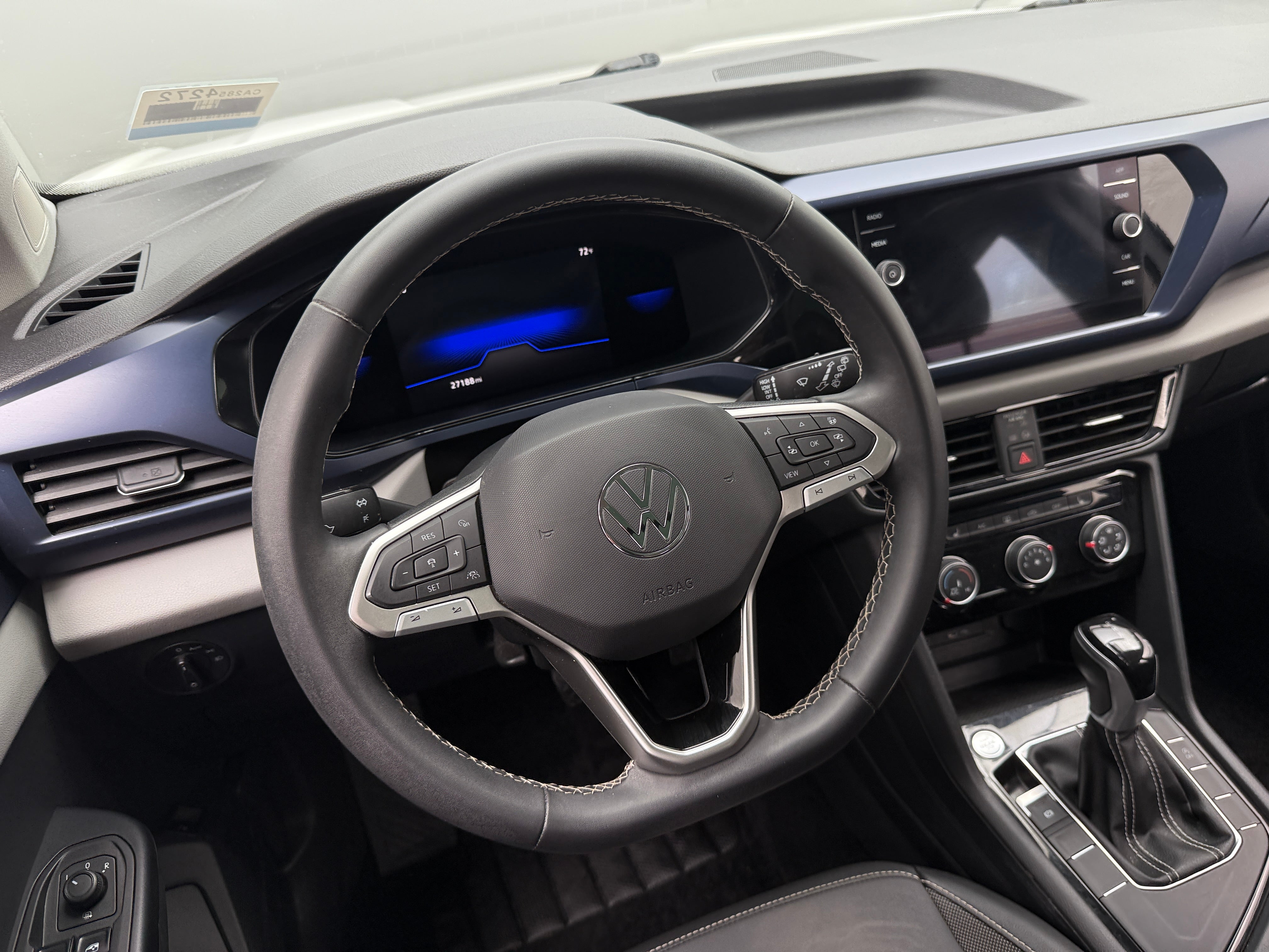 Thumbnail: 2023 Volkswagen Taos - 4