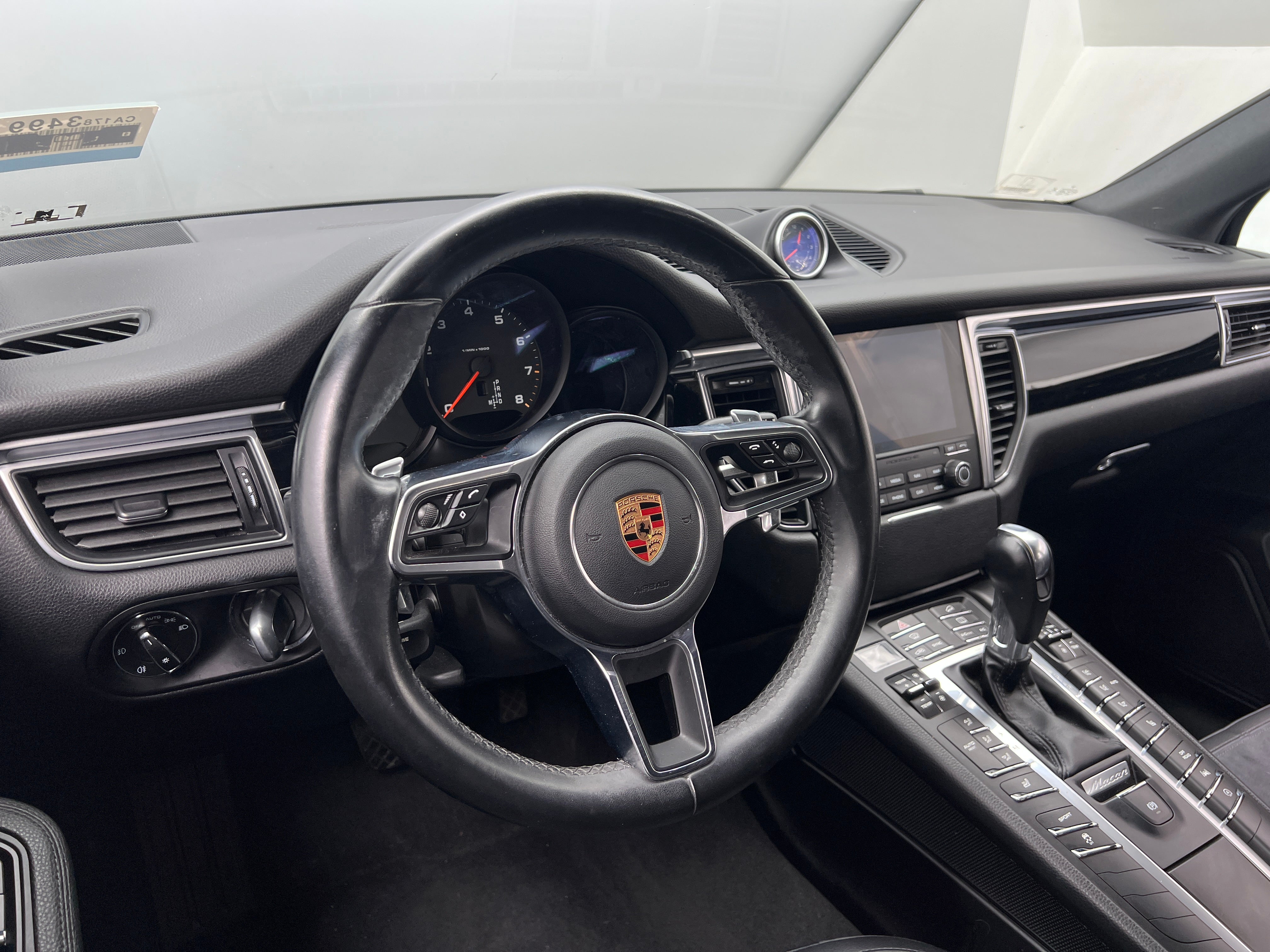 2018 Porsche Macan Base 4
