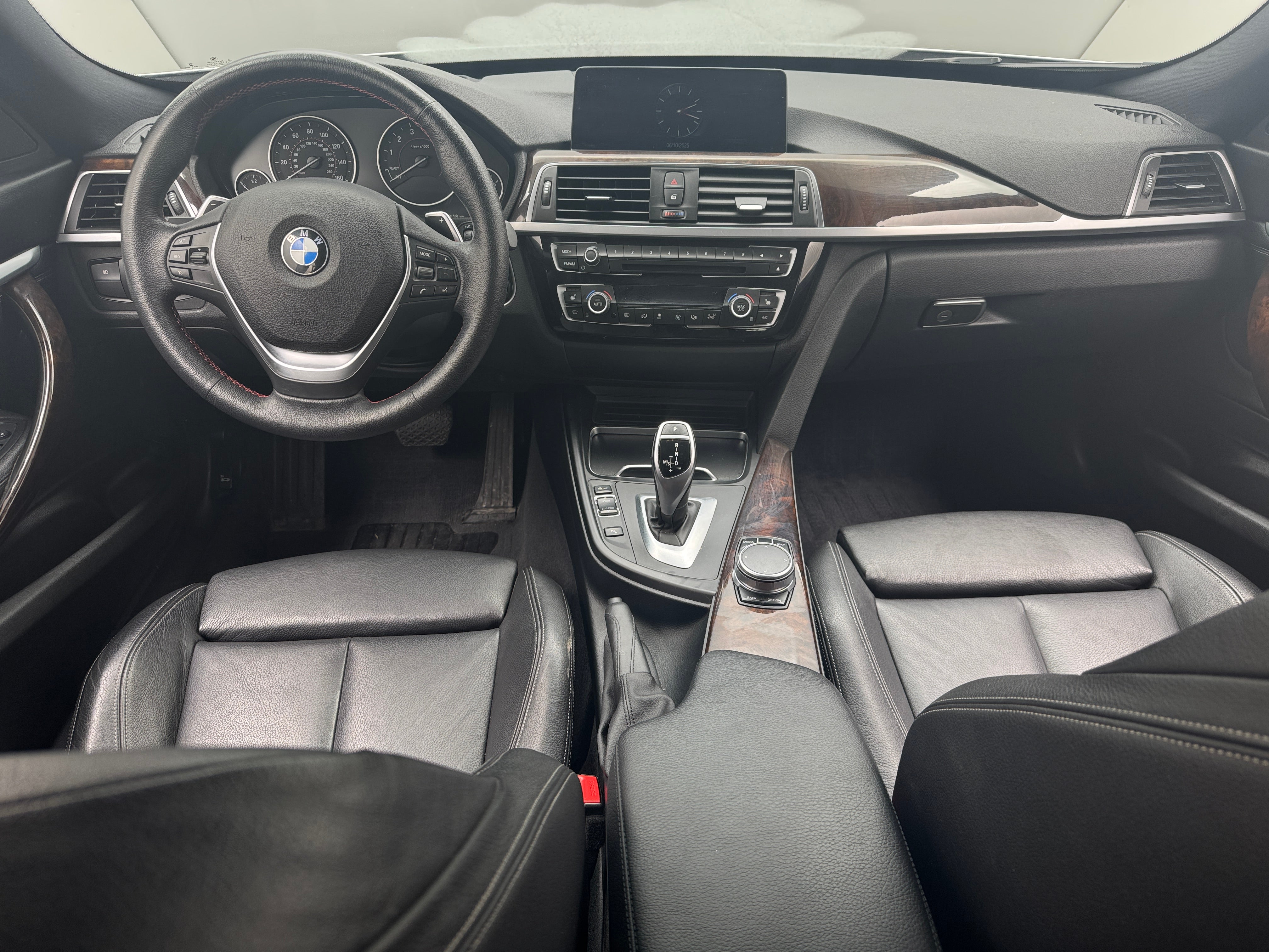2017 BMW 3 Series 330i xDrive 2