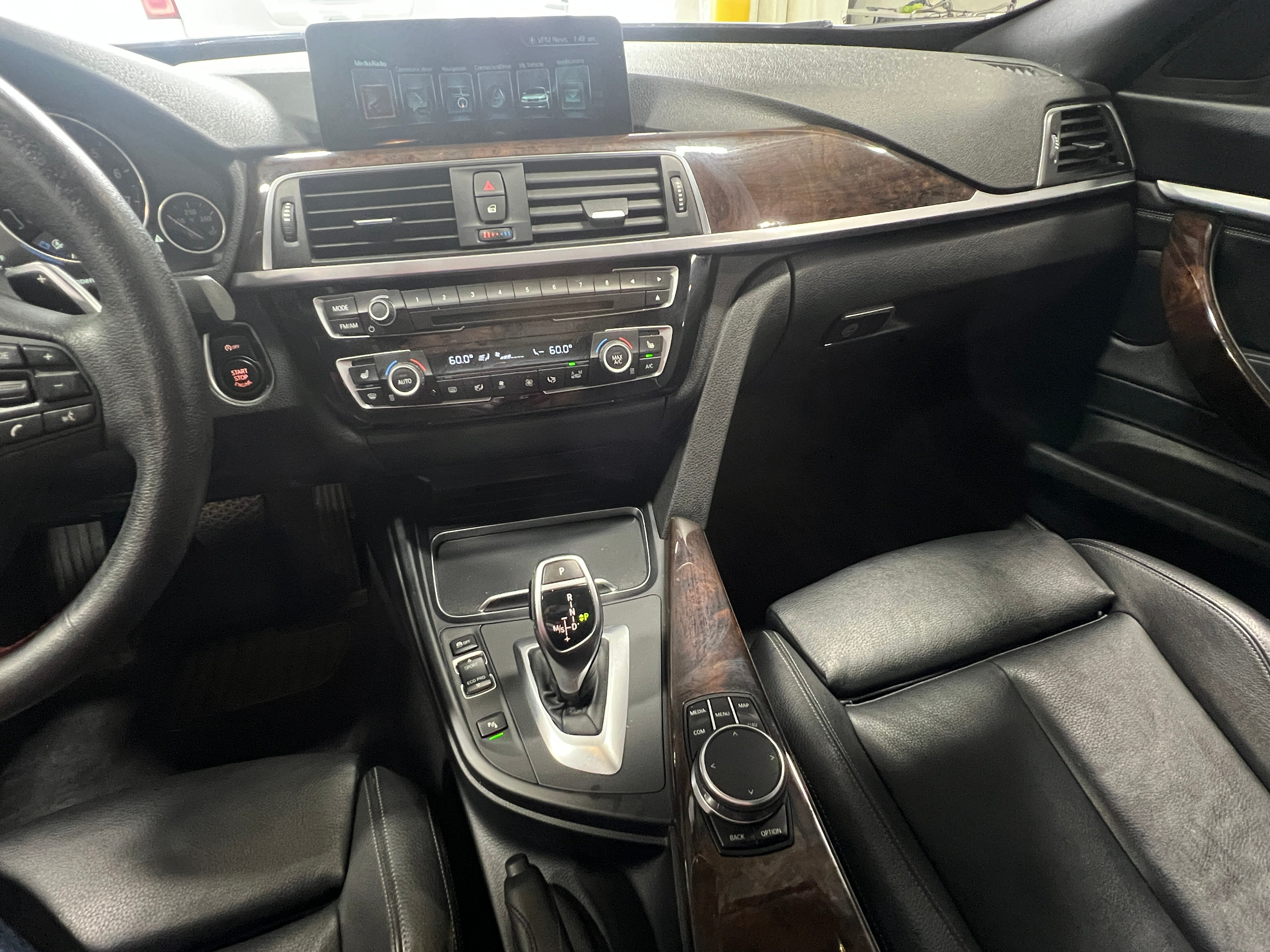 2017 BMW 3 Series 330i xDrive 3
