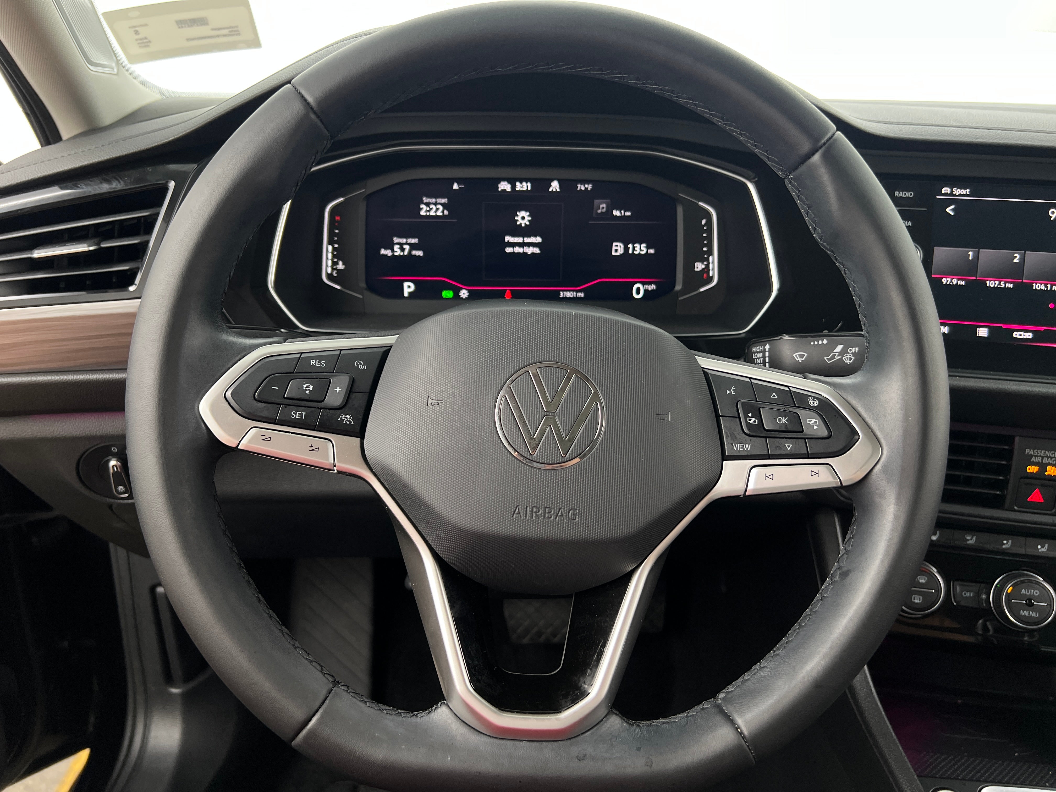 2022 Volkswagen Jetta SEL 4