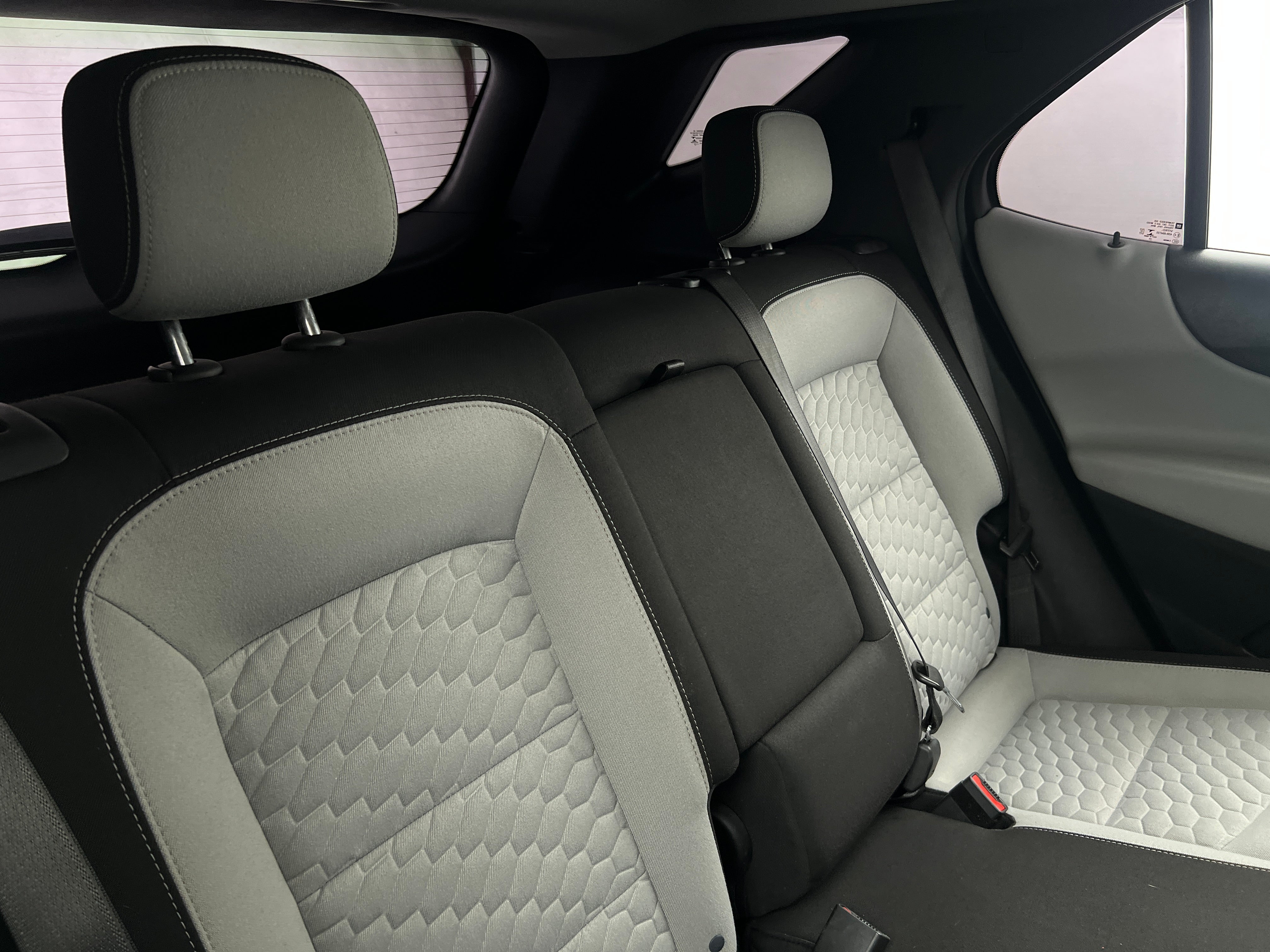 2020 Chevrolet Equinox LS 6