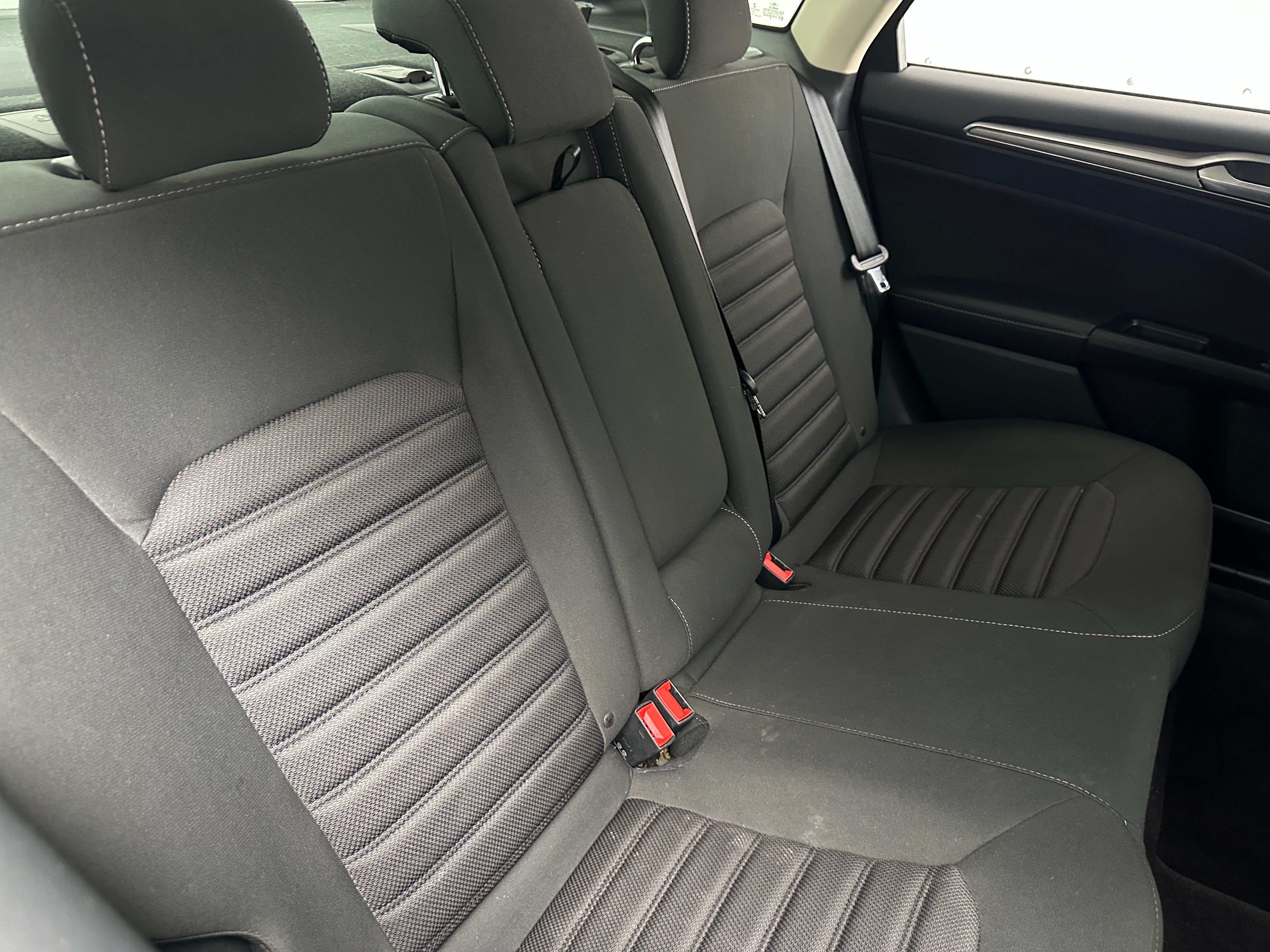 2017 Ford Fusion SE 6