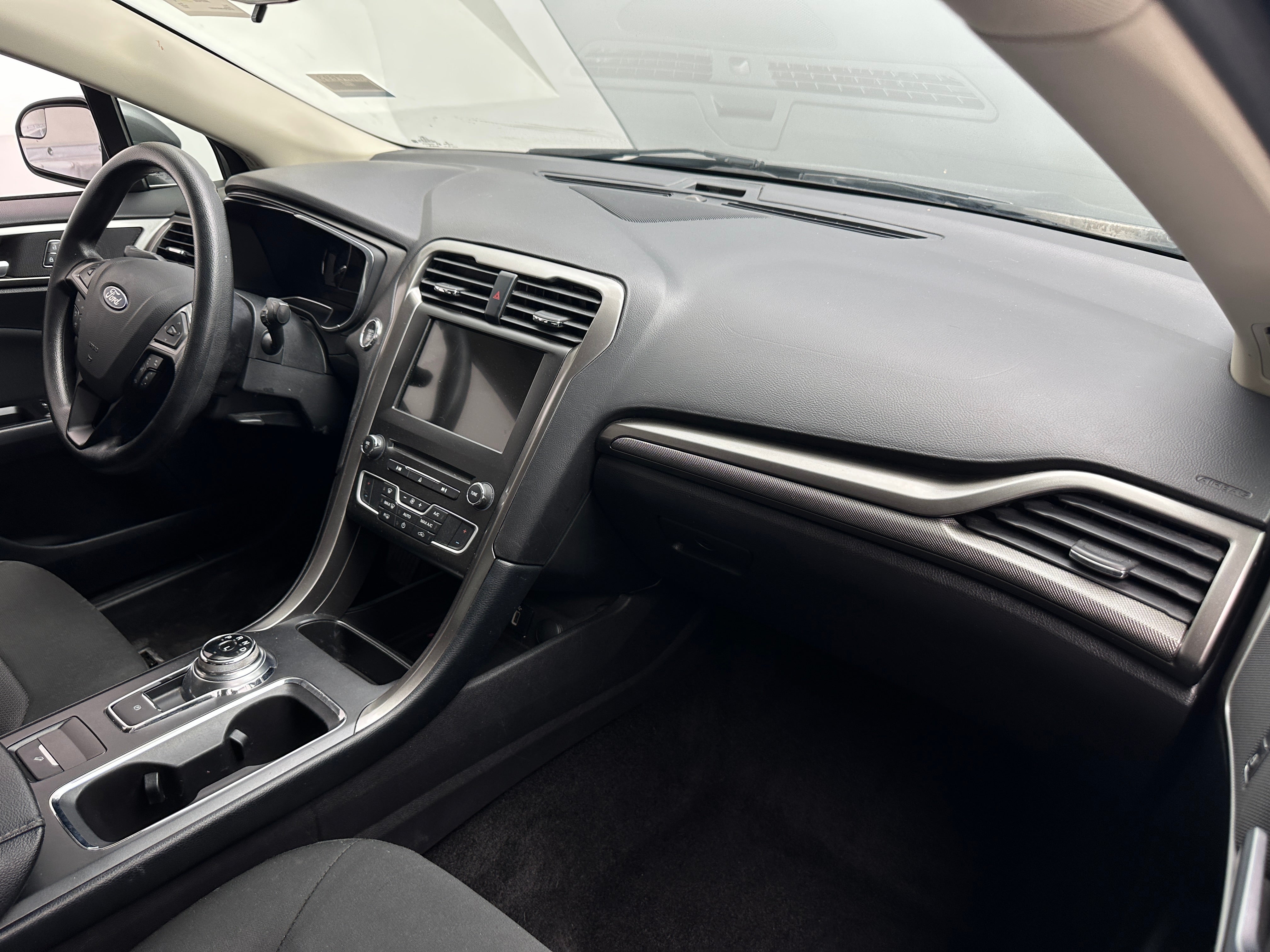 2017 Ford Fusion SE 3