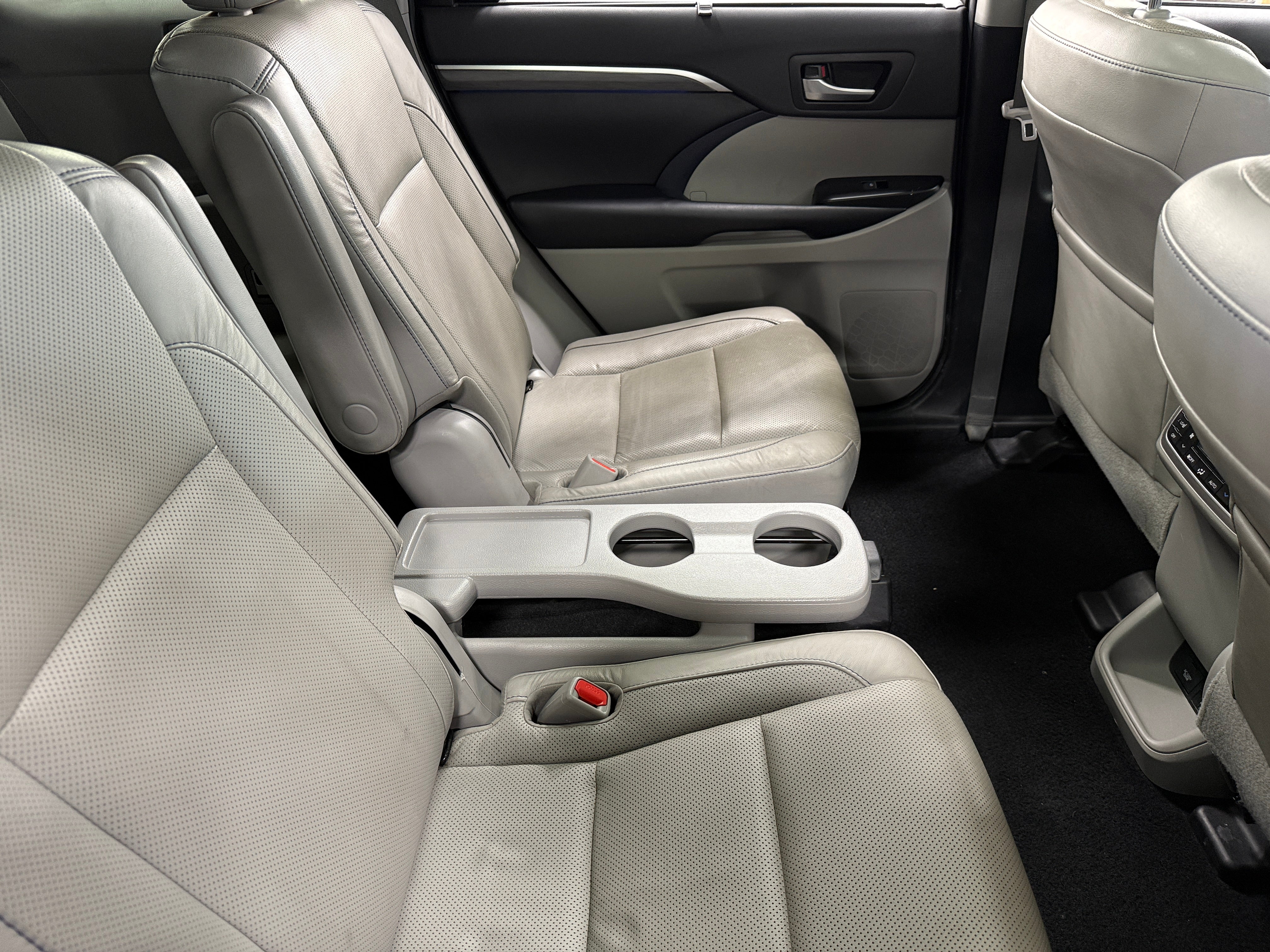 2019 Toyota Highlander Limited Platinum 5