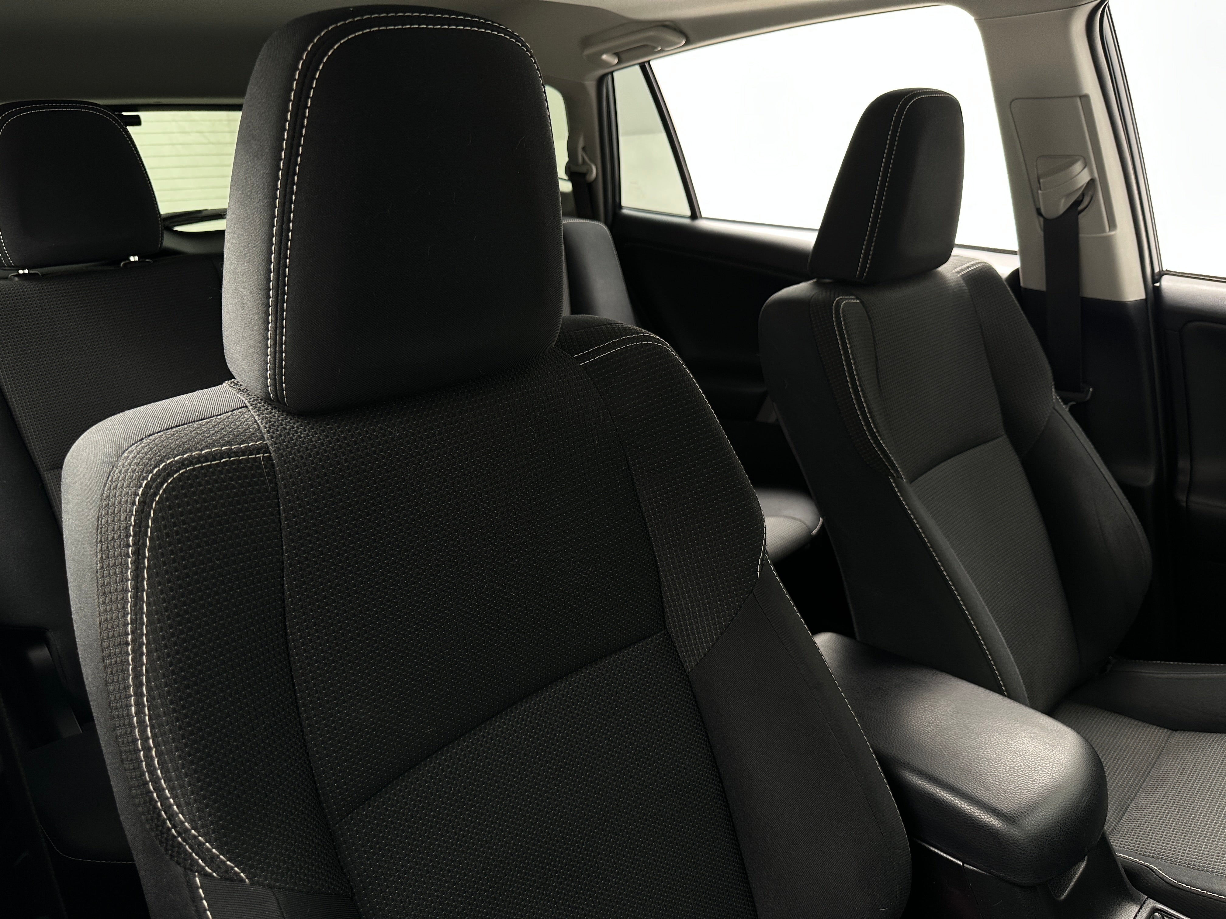 Thumbnail: 2017 Toyota RAV4 - 2