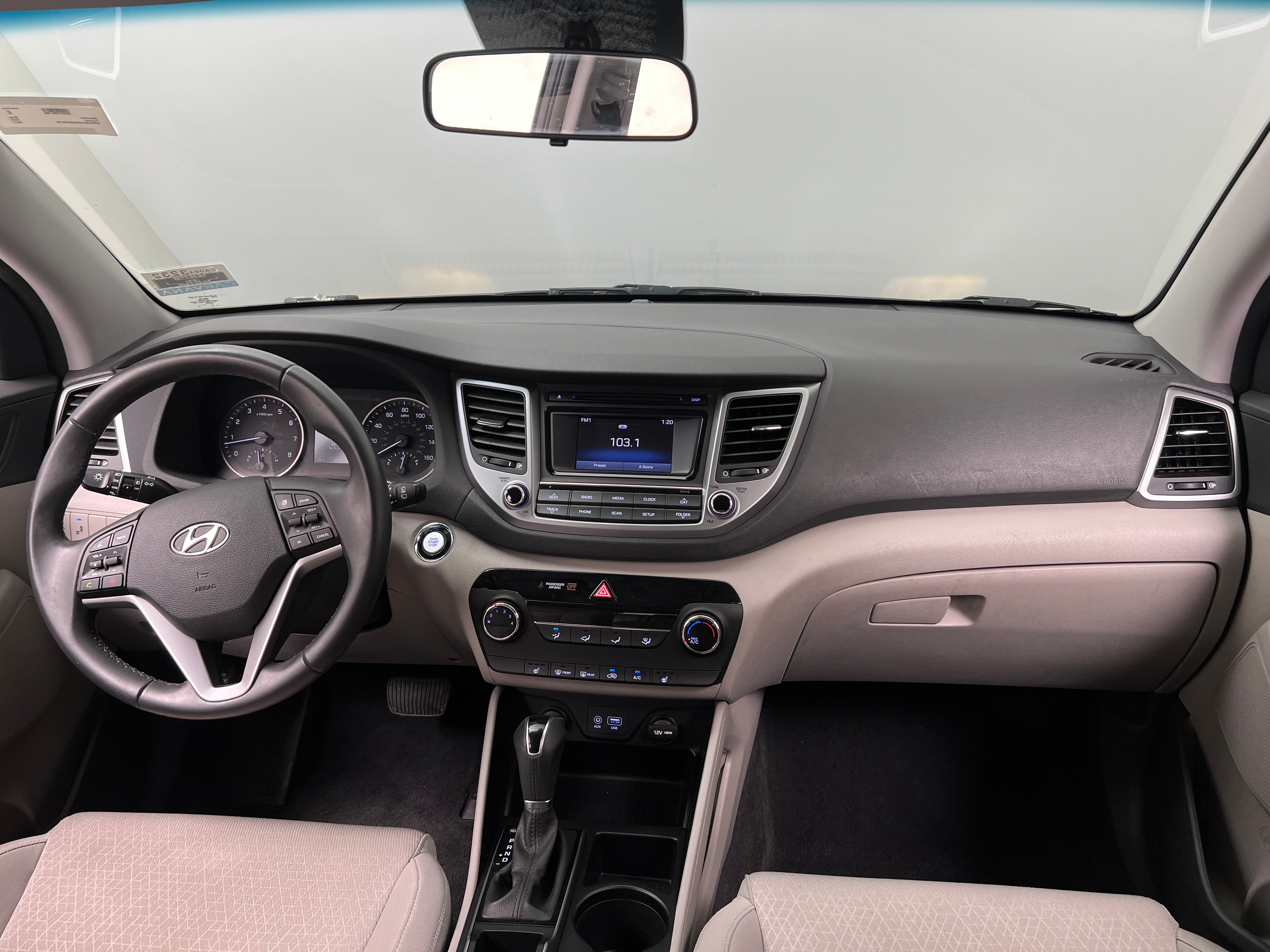 2017 Hyundai Tucson Sport 3