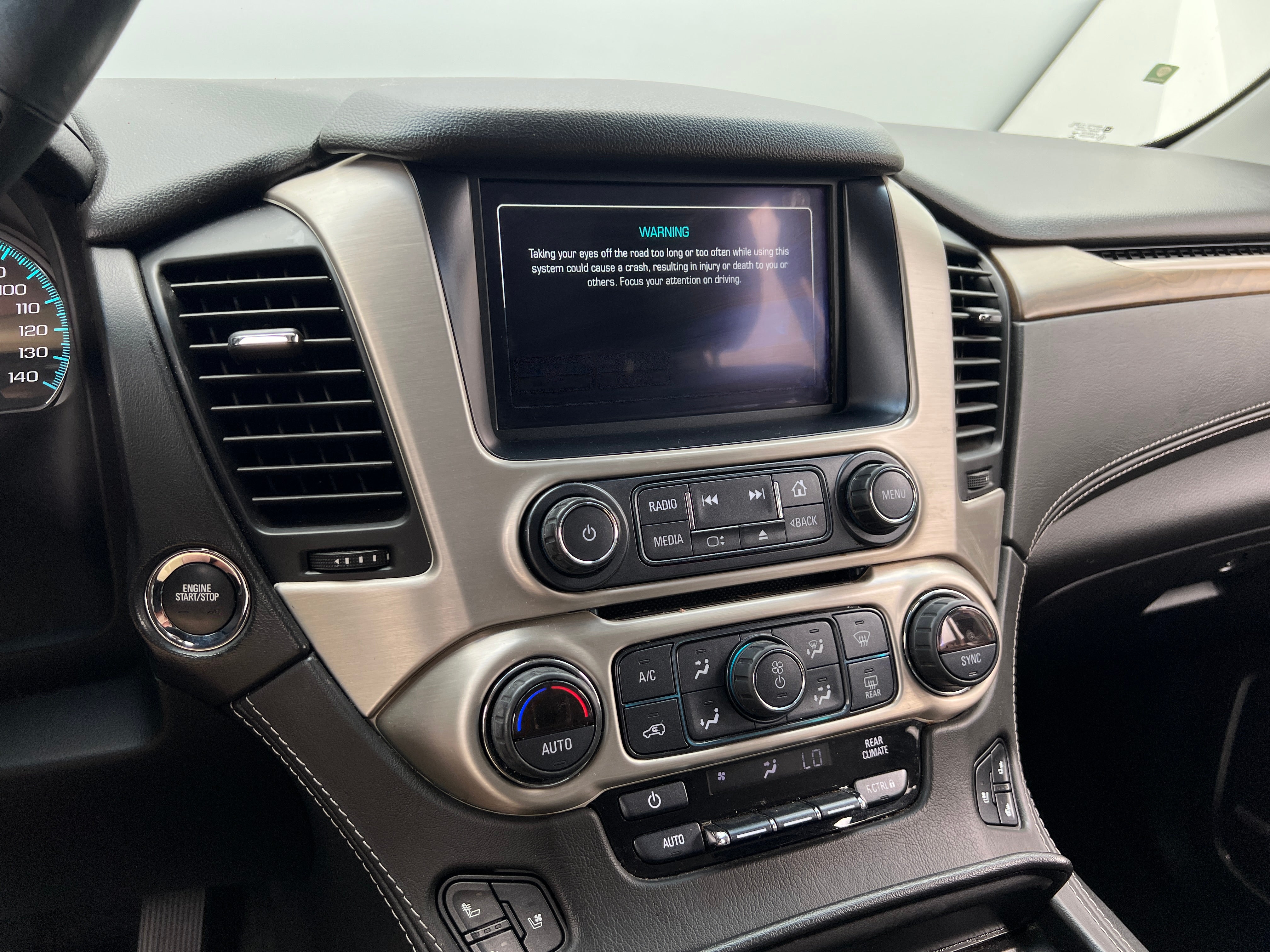 2018 GMC Yukon Denali 3