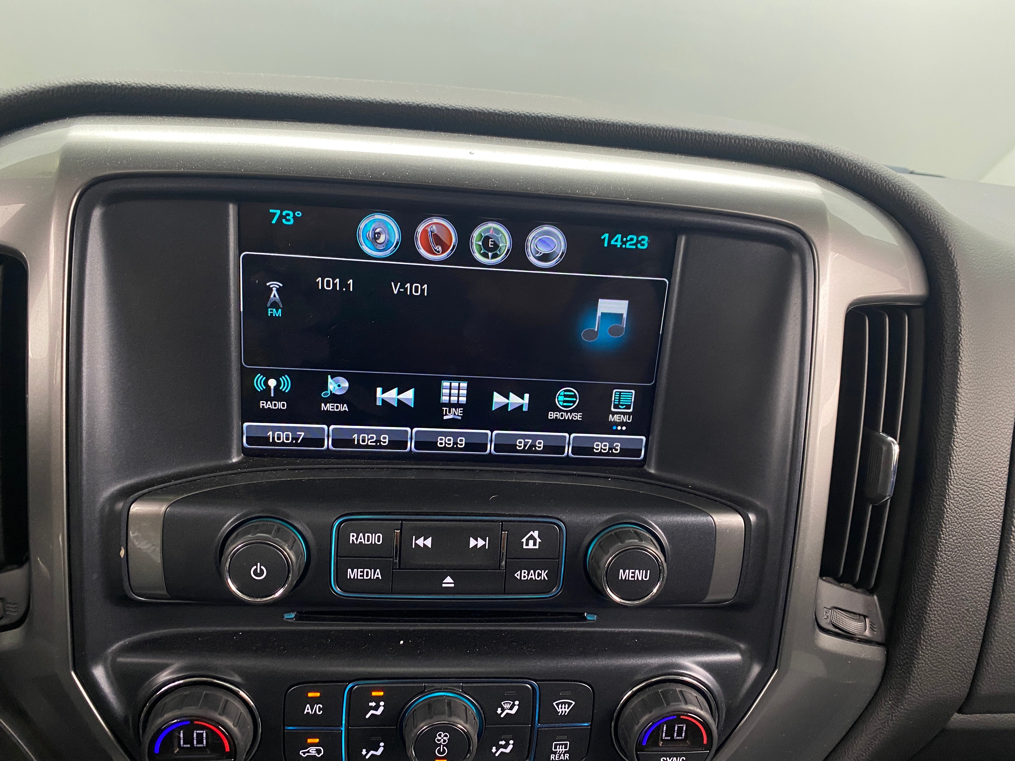 2017 Chevrolet Silverado 1500 LT 4