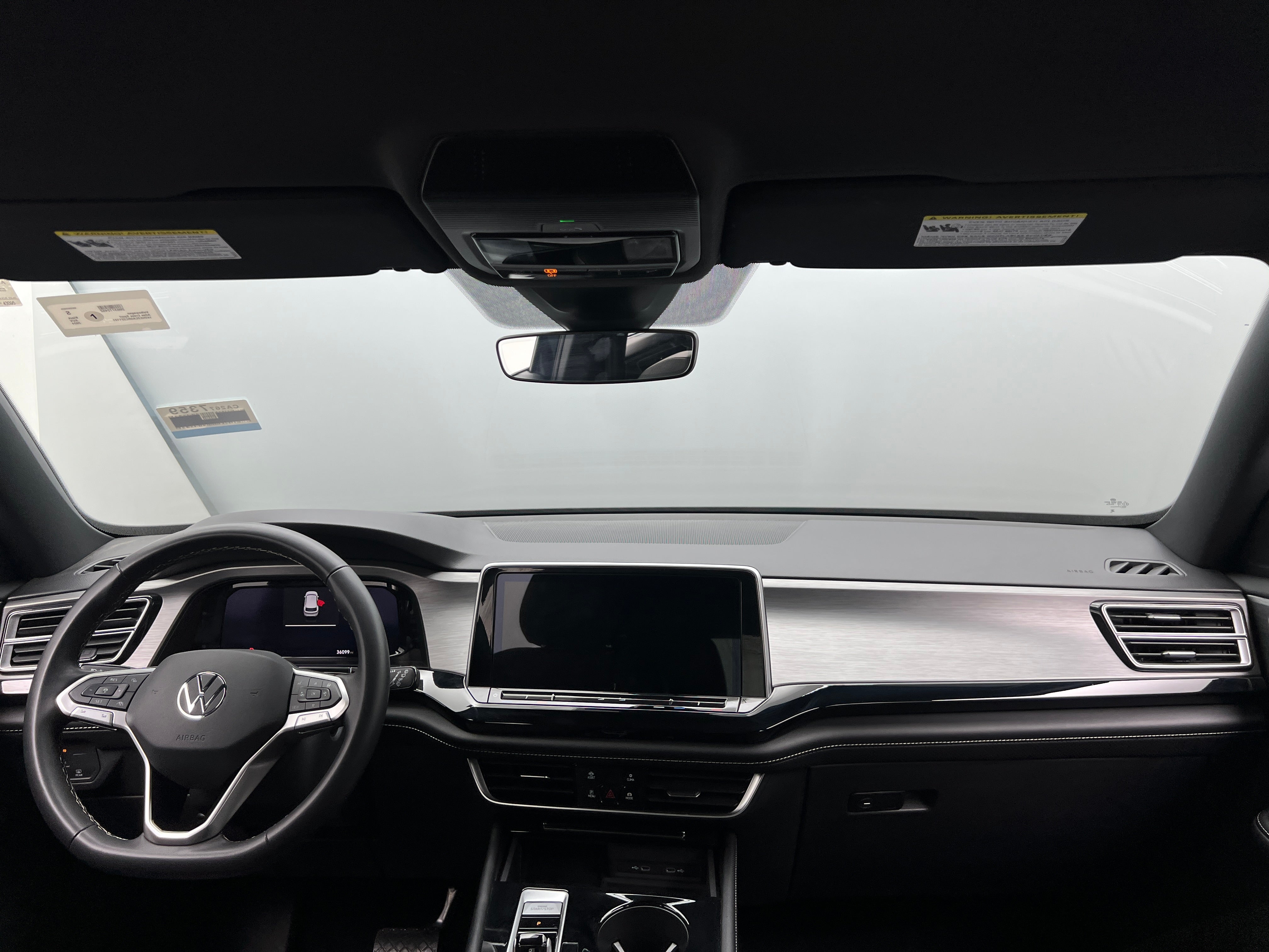 2024 Volkswagen Atlas SE 2