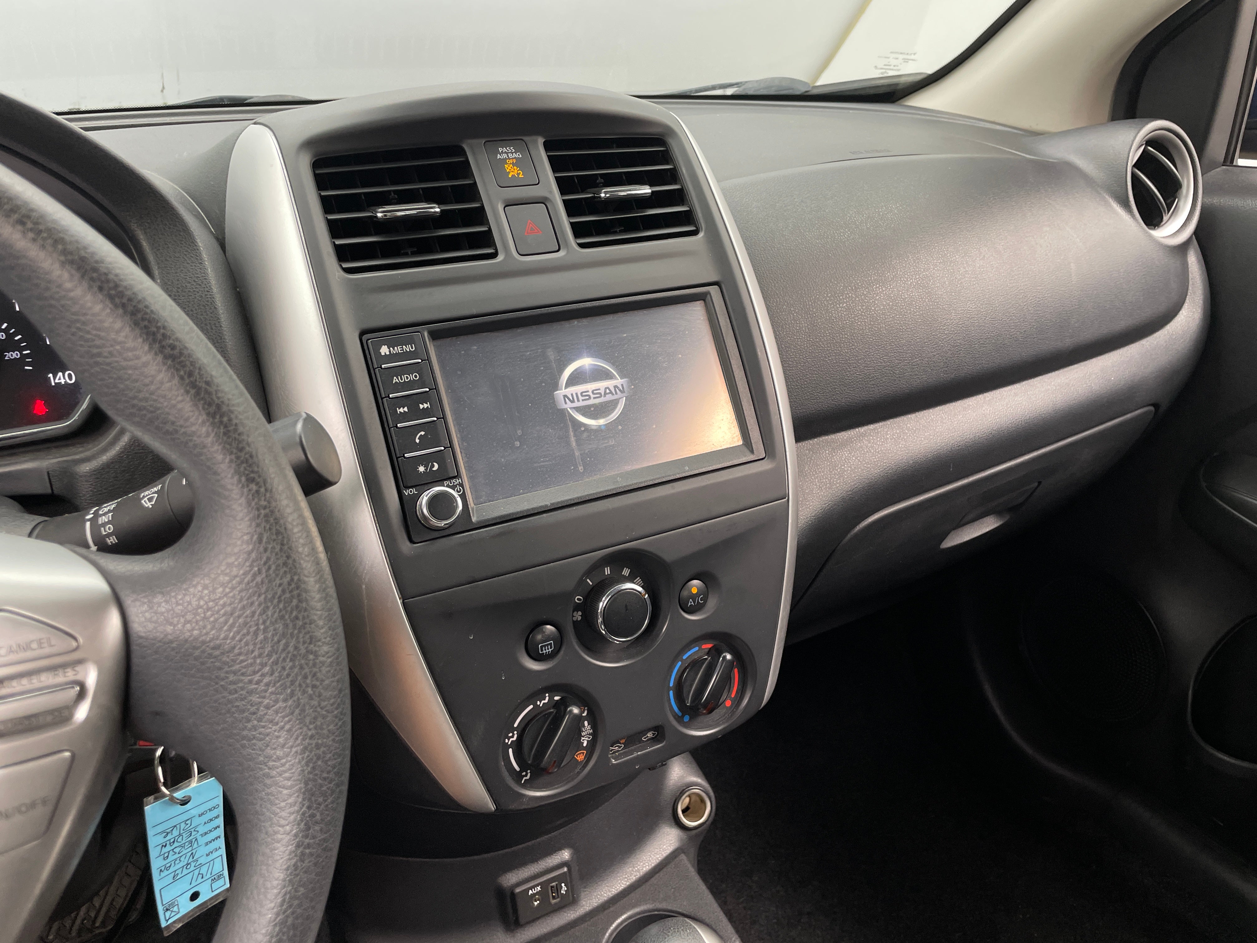 2019 Nissan Versa SV 4