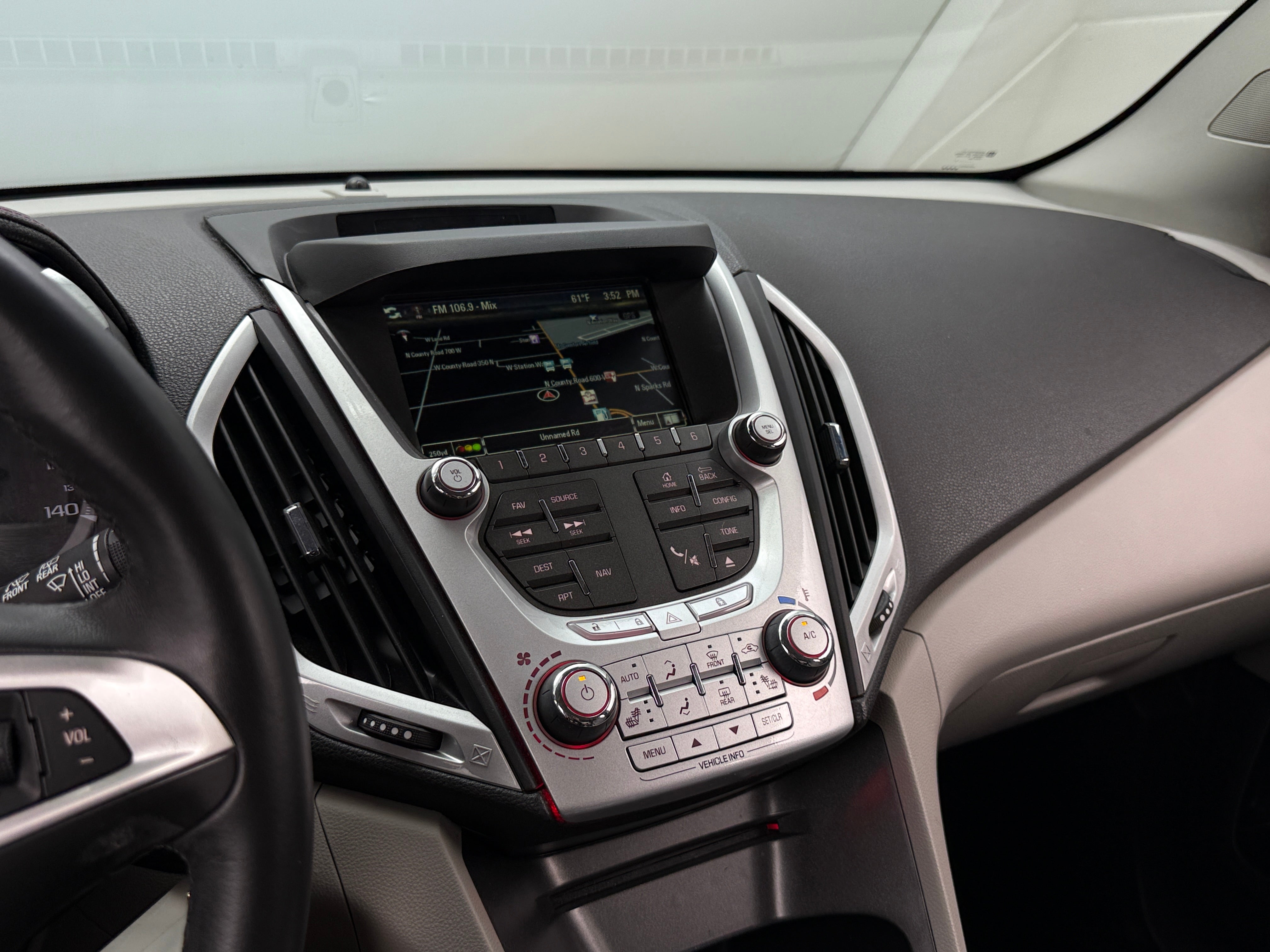 Thumbnail: 2015 GMC Terrain - 4