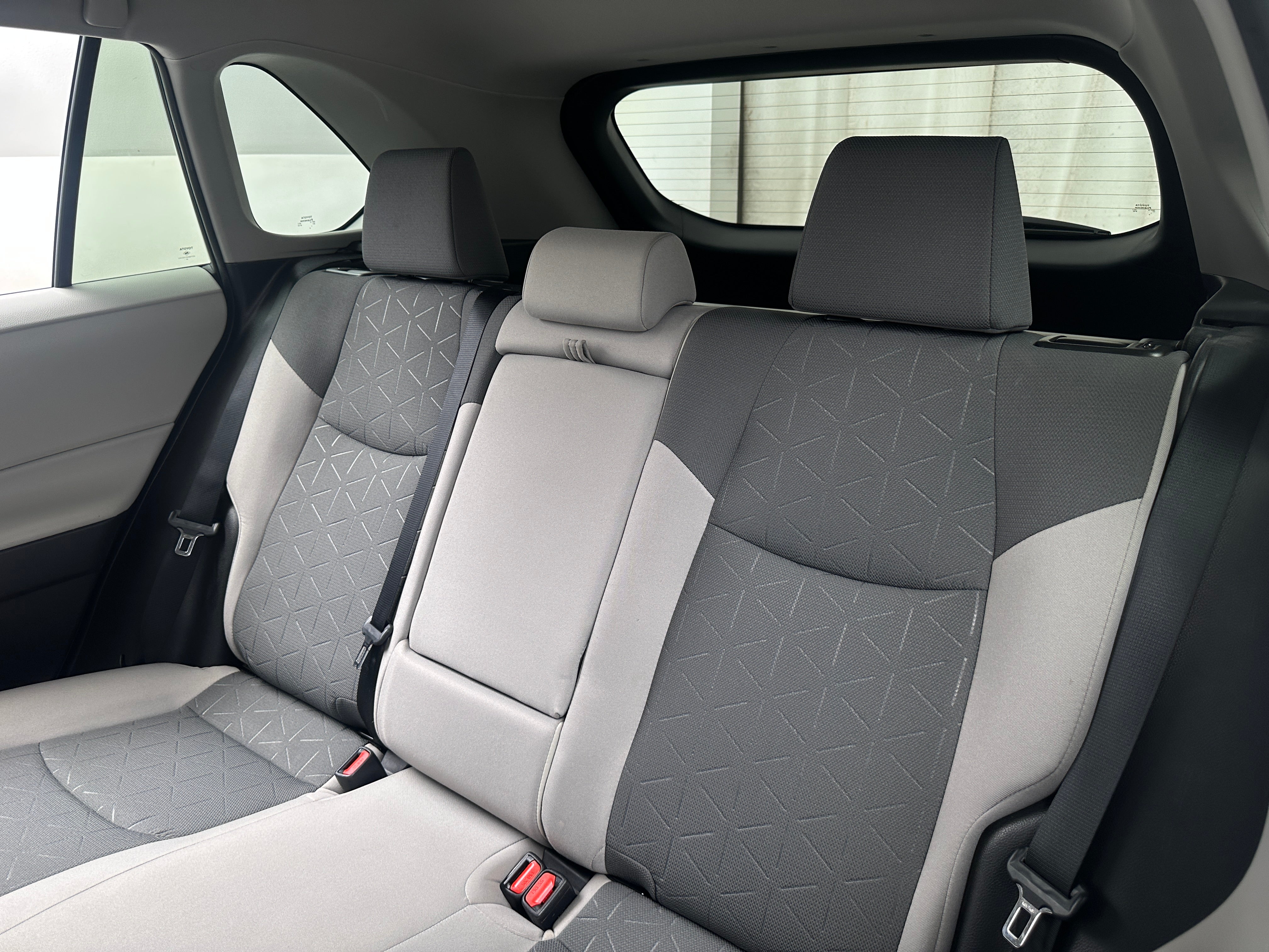 2022 Toyota RAV4 XLE 6