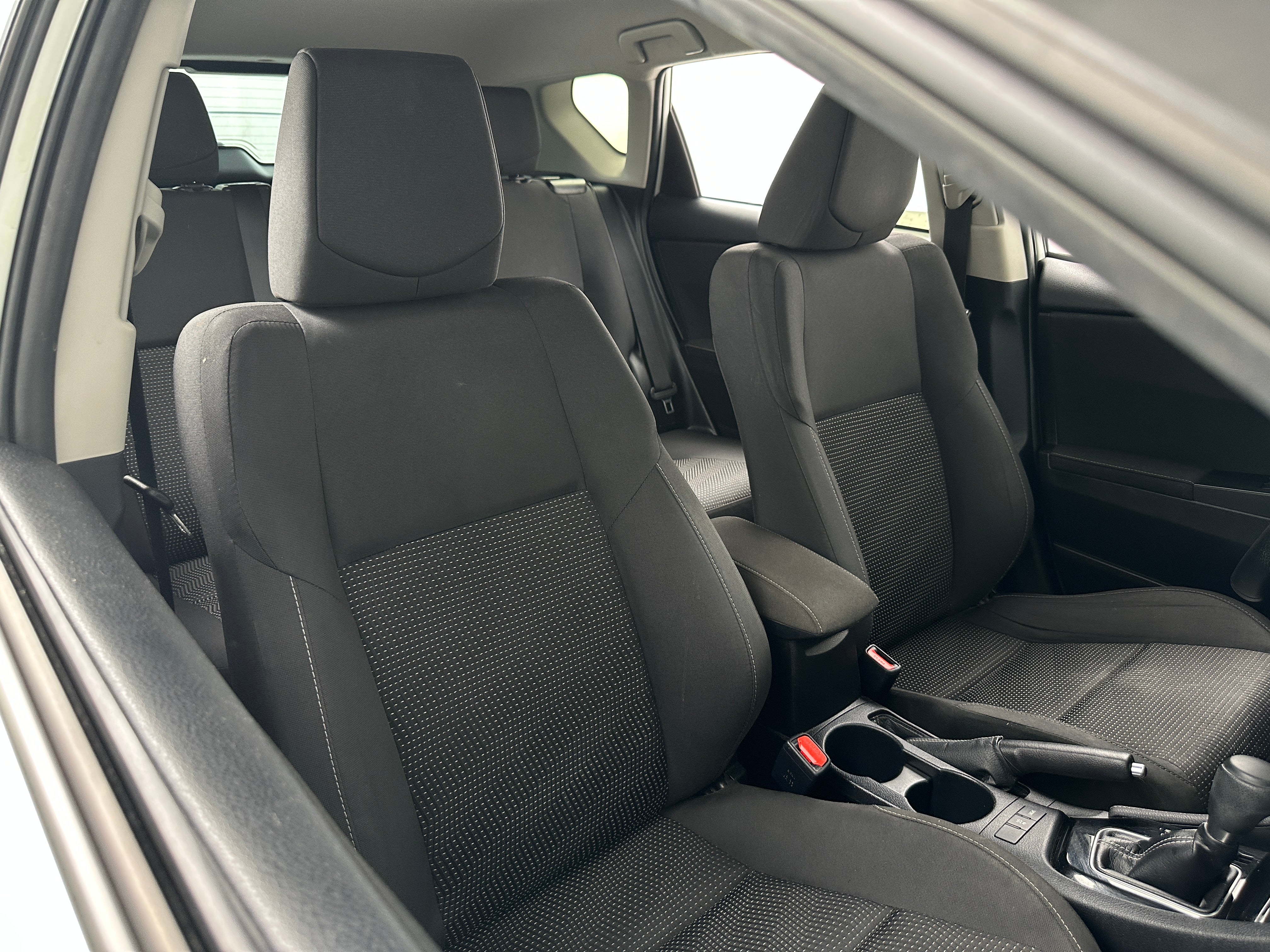 2018 Toyota Corolla iM Base 2