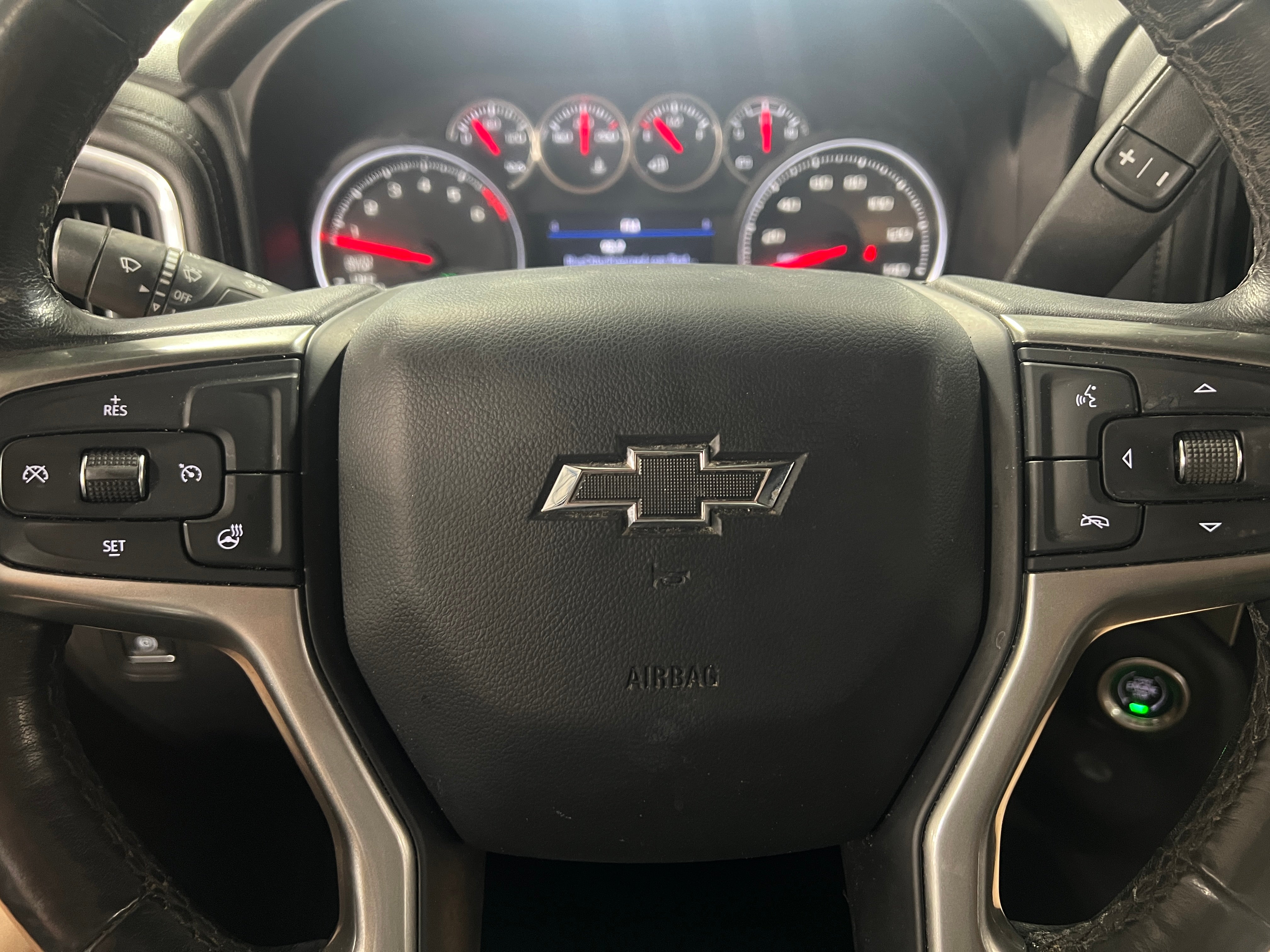 2021 Chevrolet Silverado 1500  4
