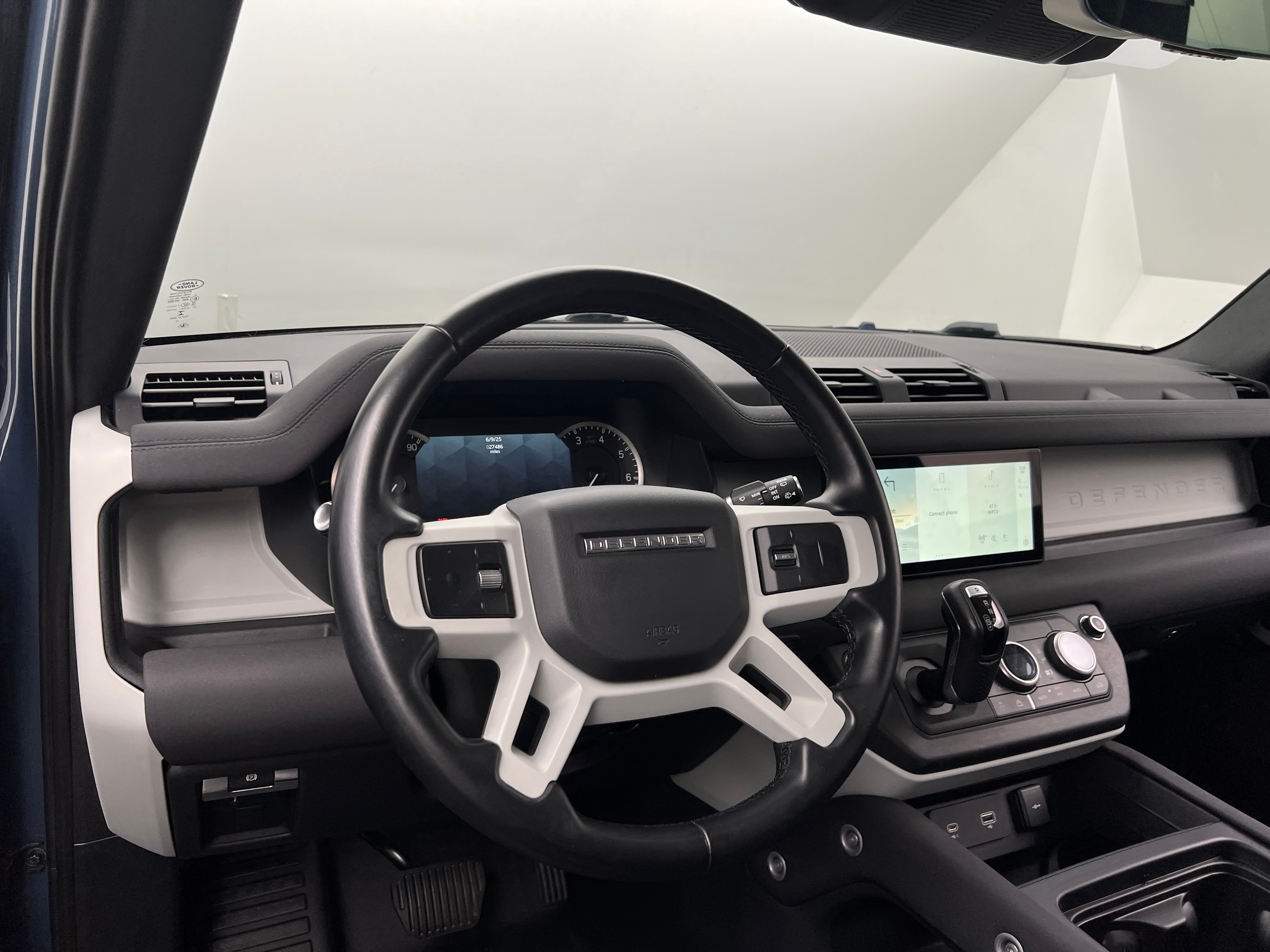 2023 Land Rover Defender 90 4